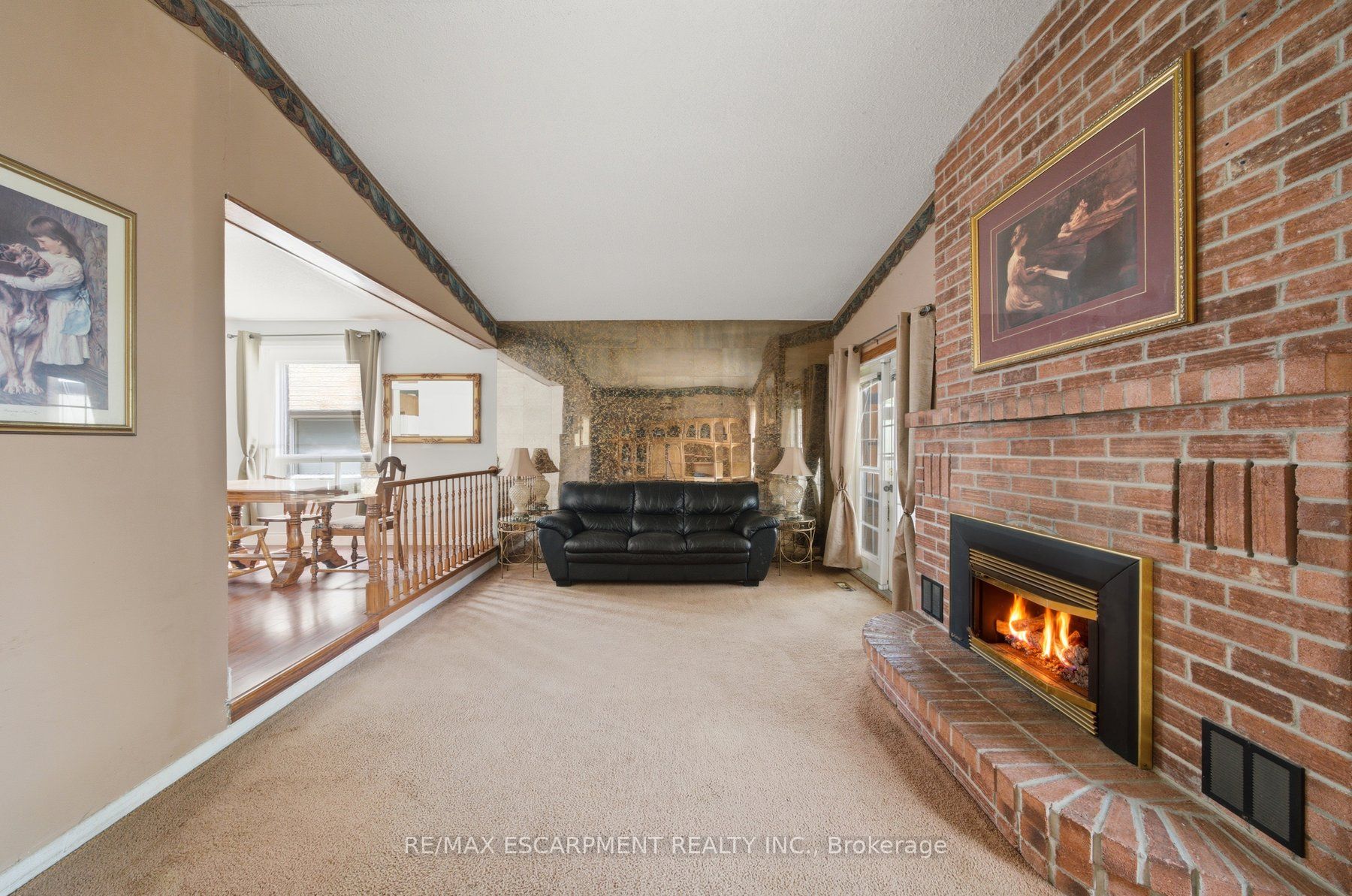 3 Twinoaks Crescent Property Photo 6