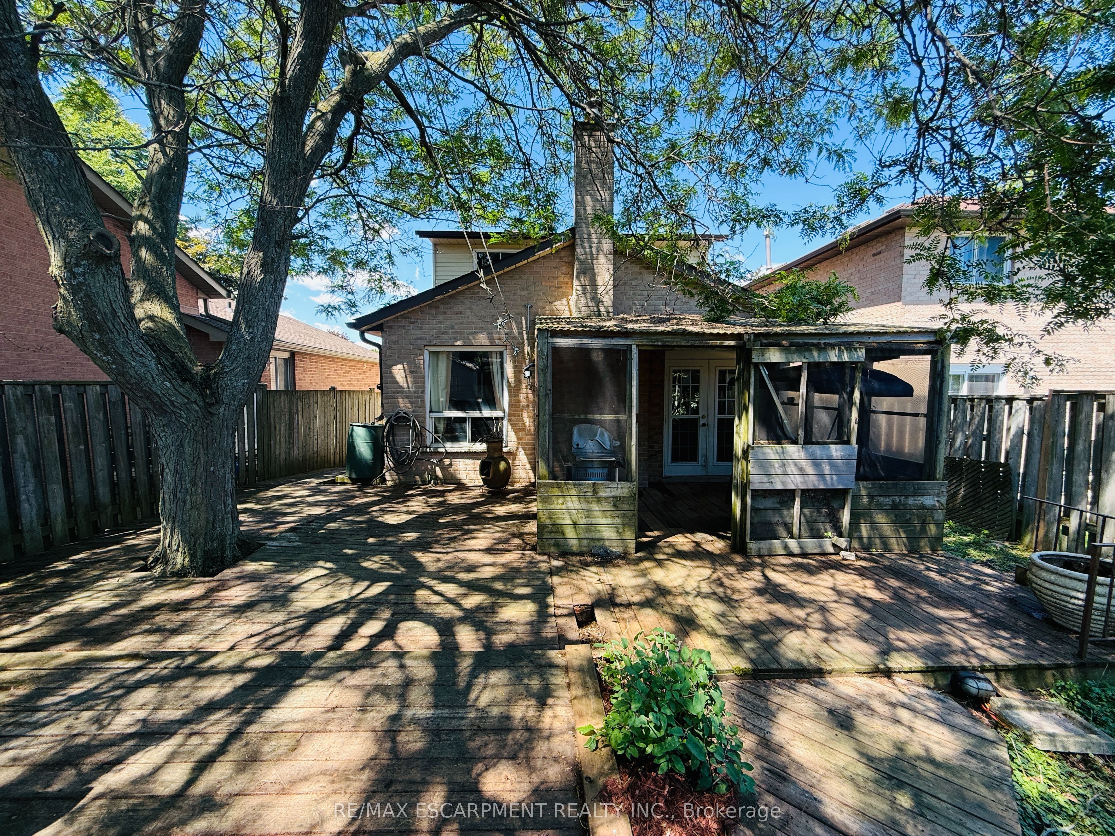 3 Twinoaks Crescent Property Photo 13