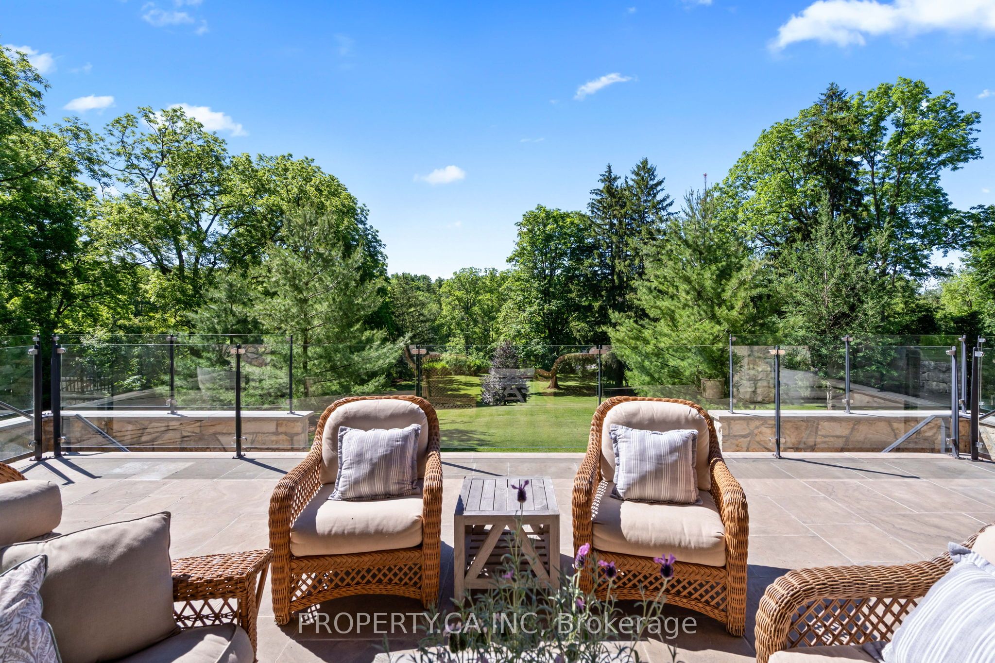10955 Old River Road Property Photo 11