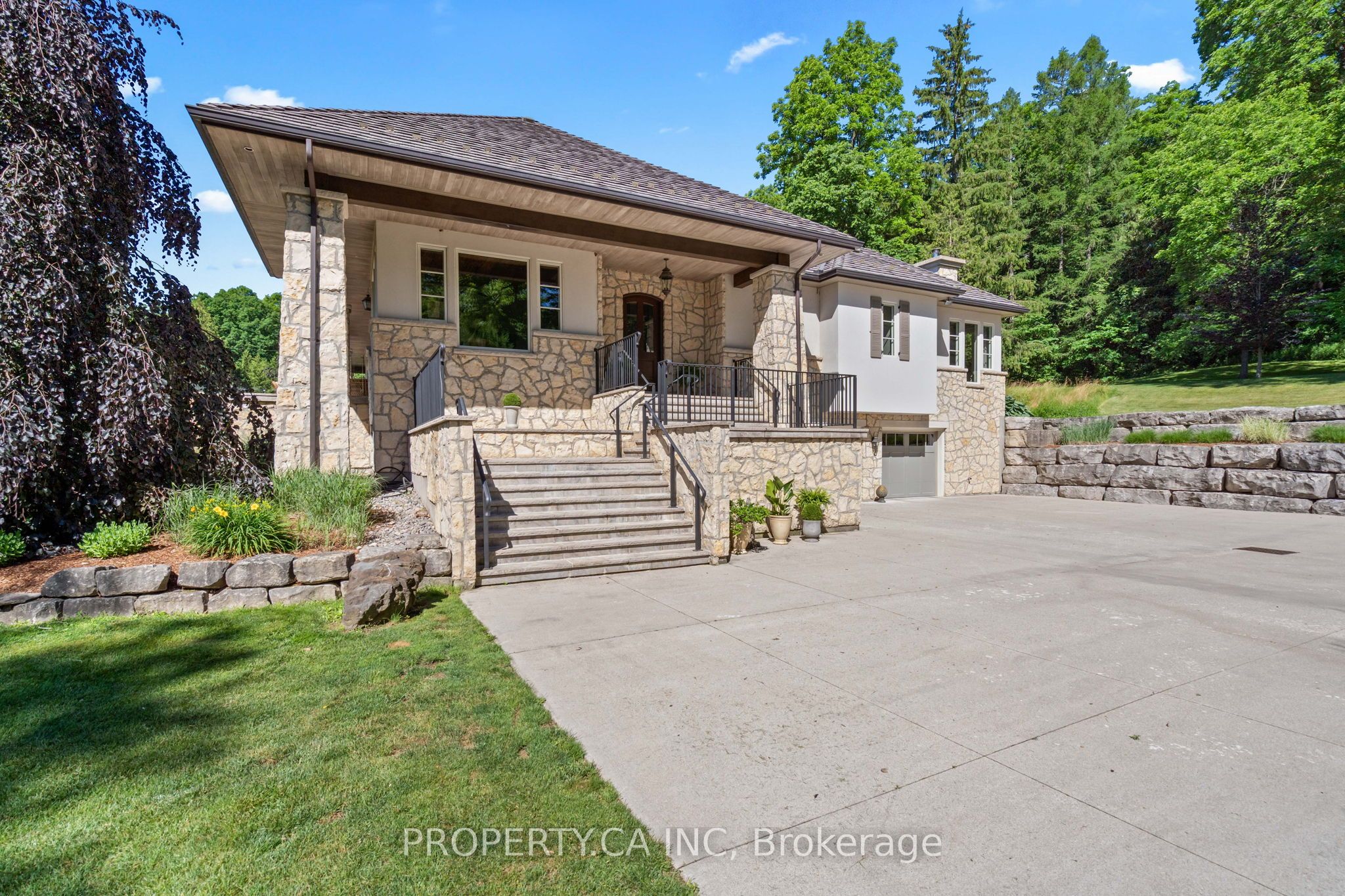 10955 Old River Road Property Photo 15