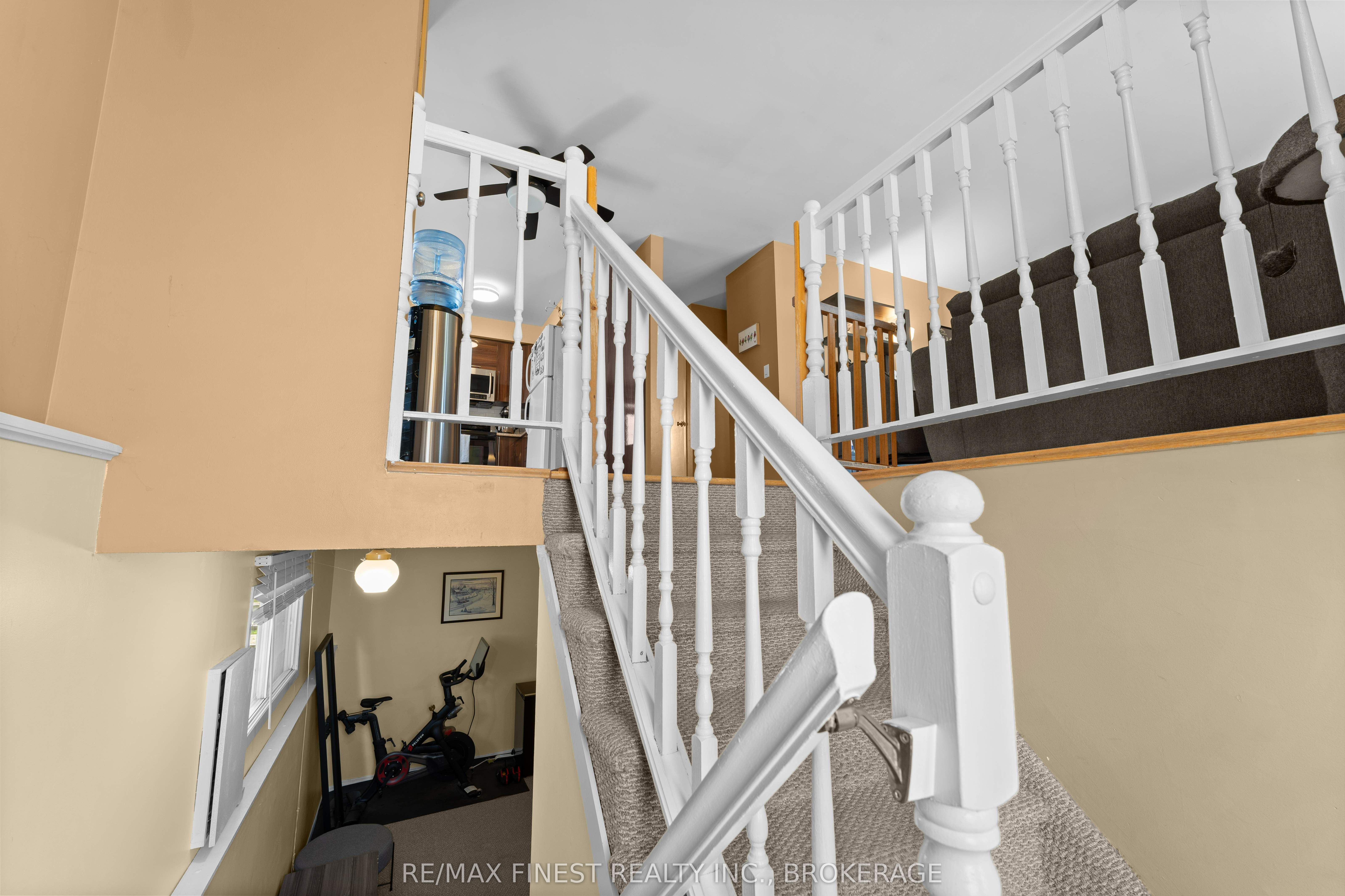 102 Grenadier Drive Property Photo 3