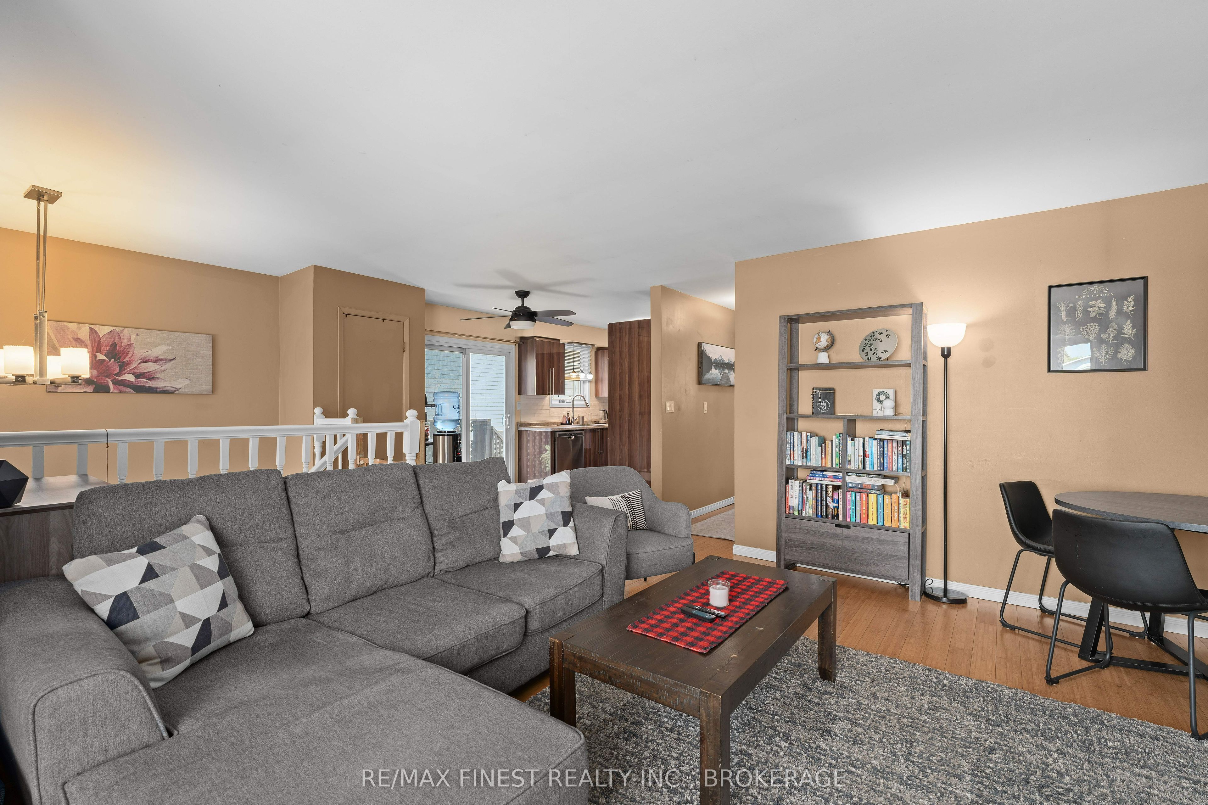 102 Grenadier Drive Property Photo 7