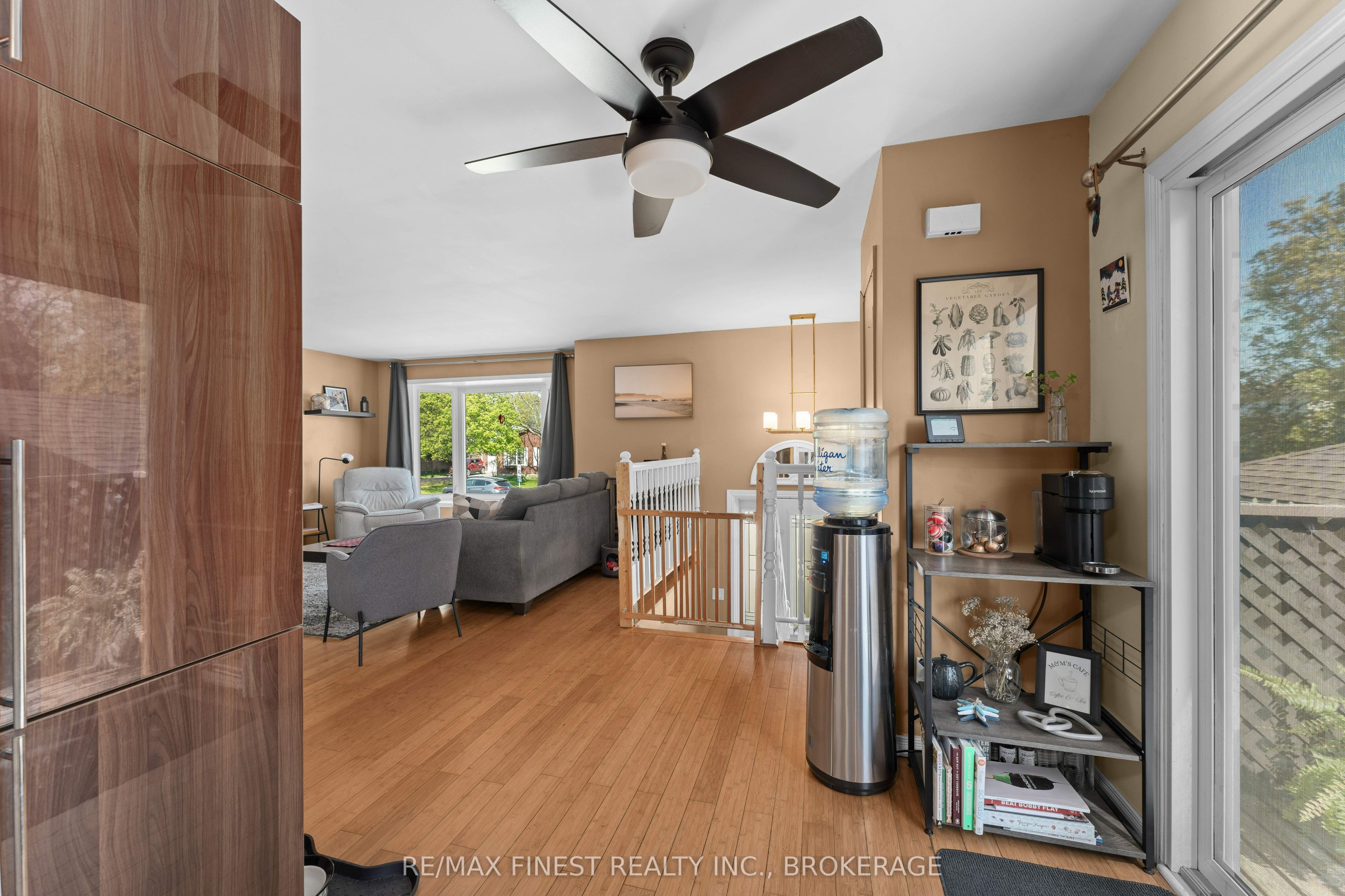 102 Grenadier Drive Property Photo 11