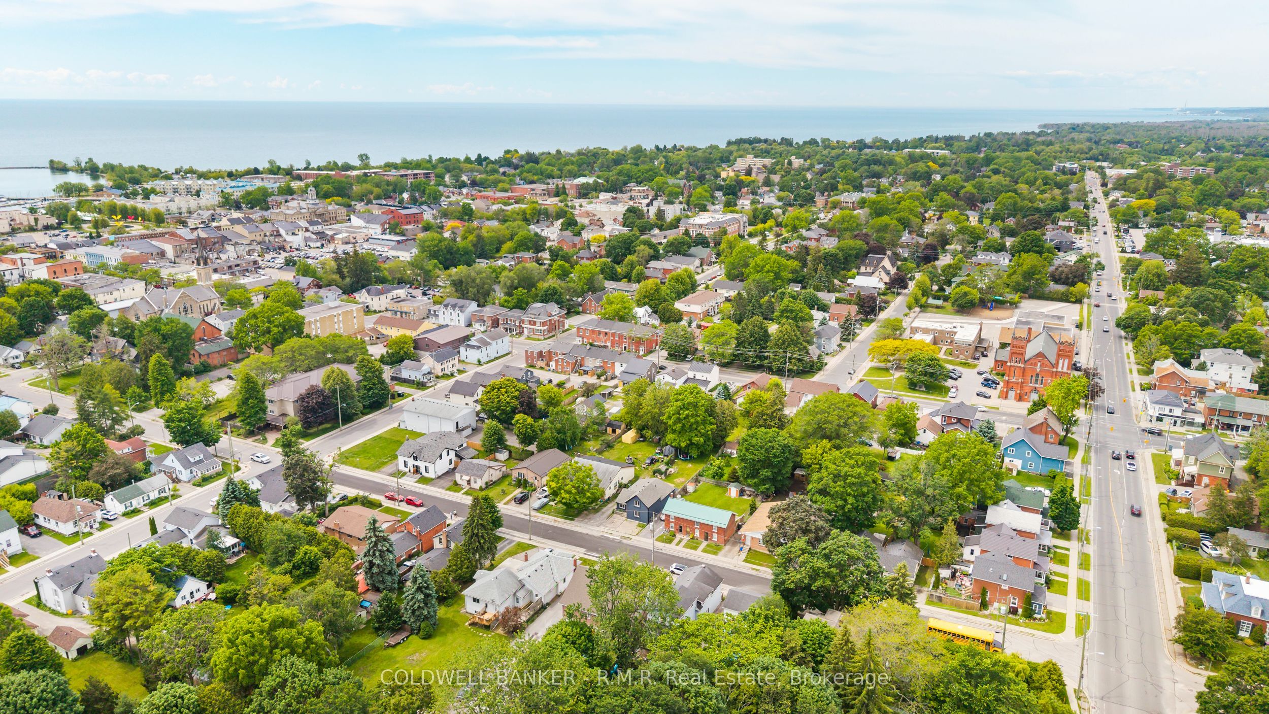 371 John Street Property Photo 29