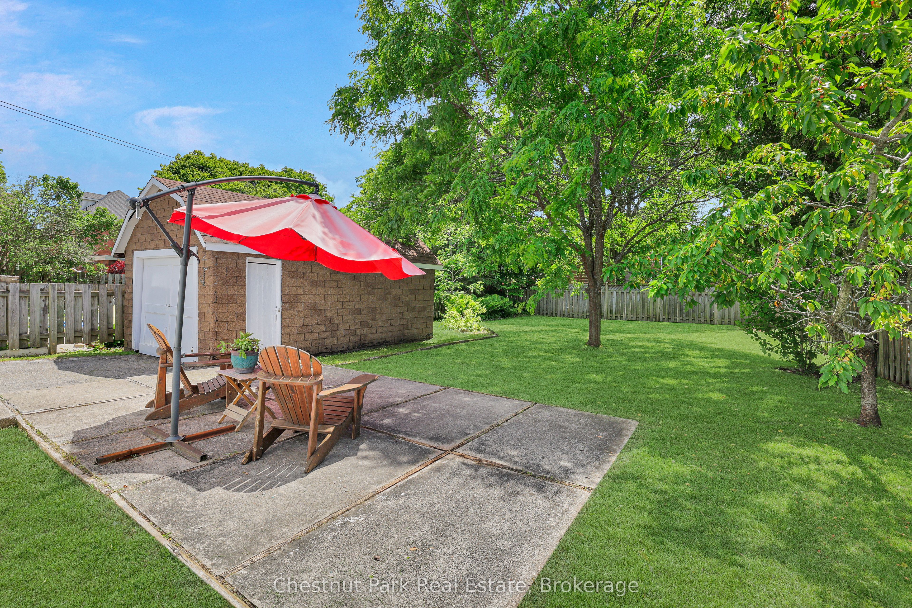 435 13th Street W Property Photo 3