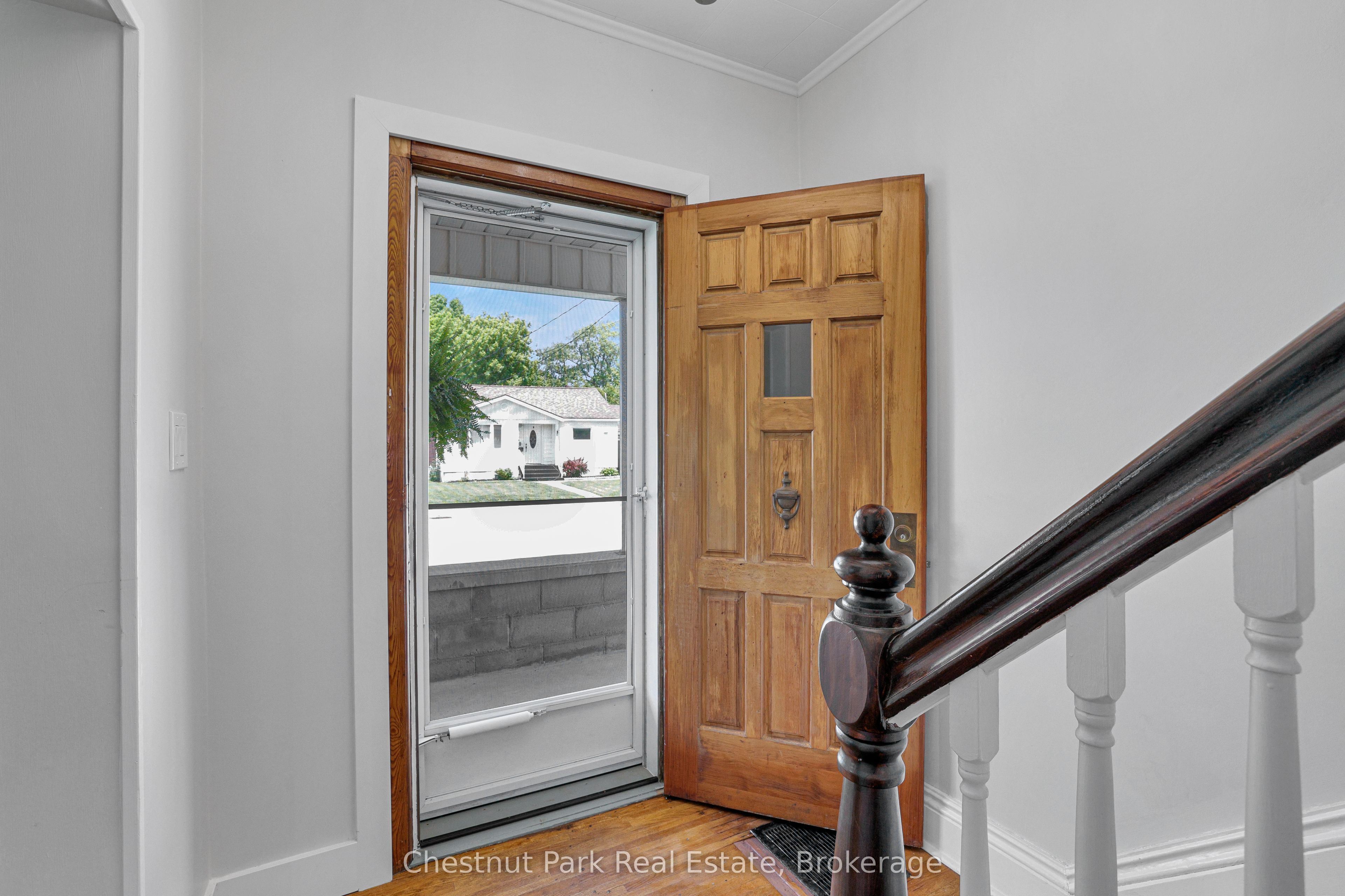 435 13th Street W Property Photo 6