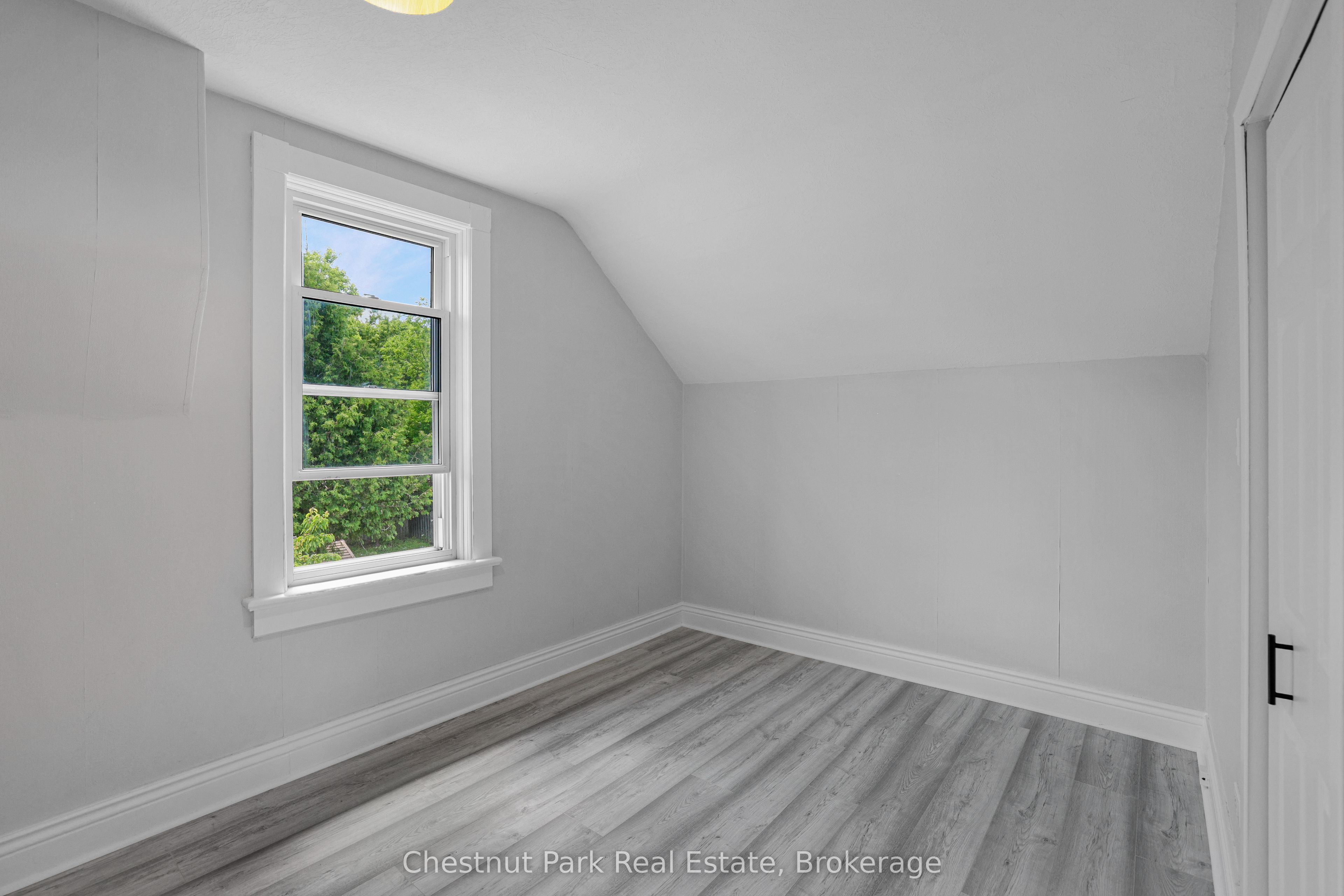 435 13th Street W Property Photo 29