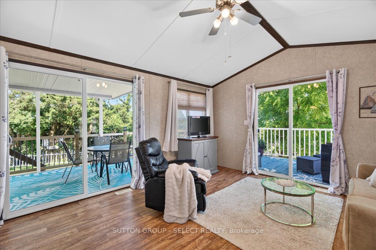 8685 Rock Glen Road 400 Property Photo 6