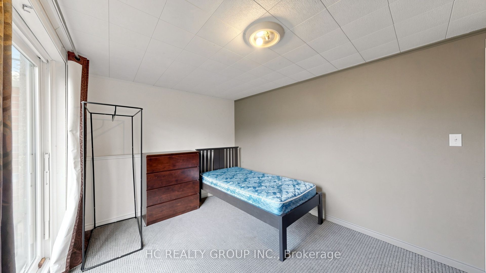433 Keats Way 1 Property Photo 38
