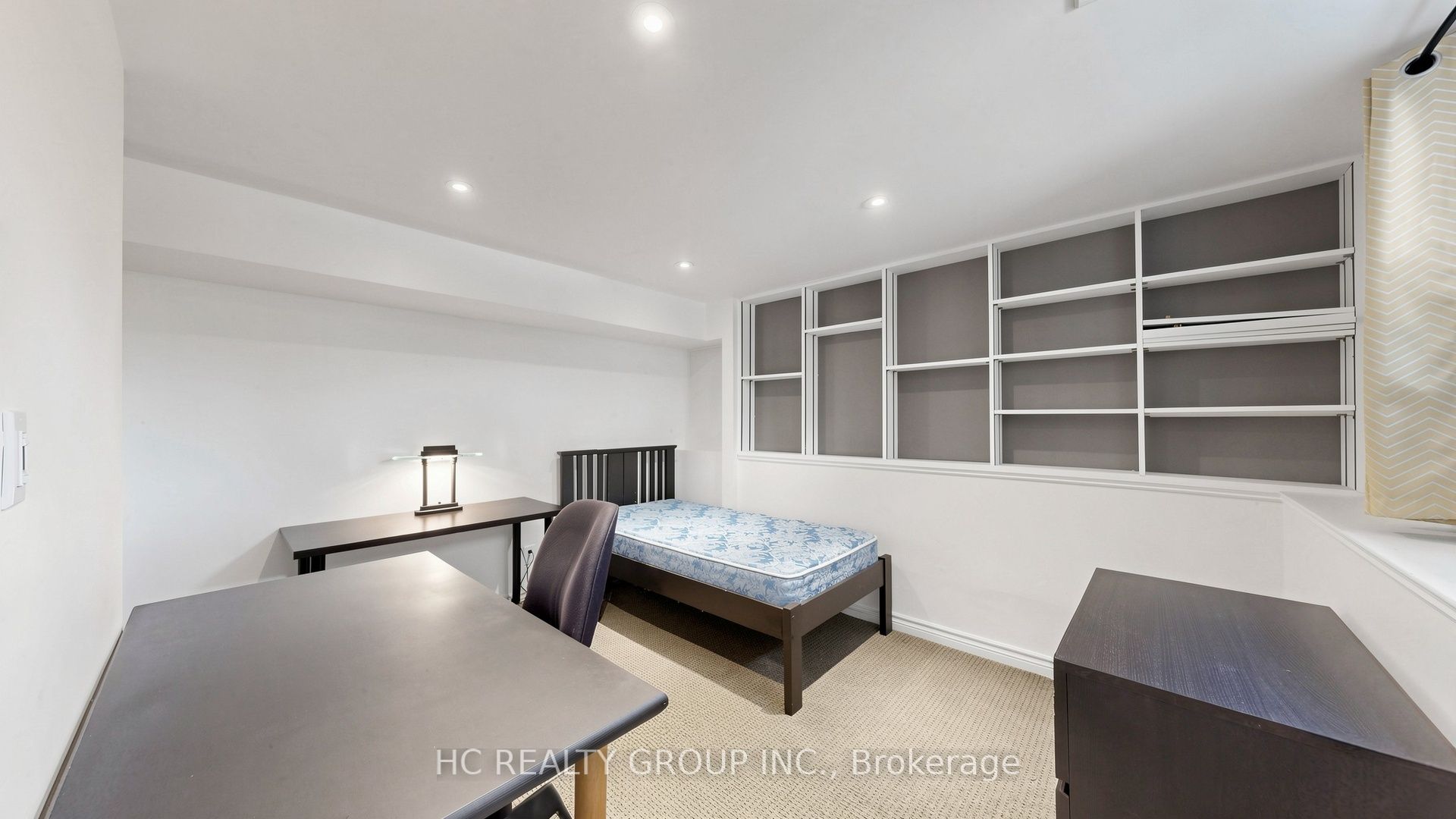 433 Keats Way 1 Property Photo 41