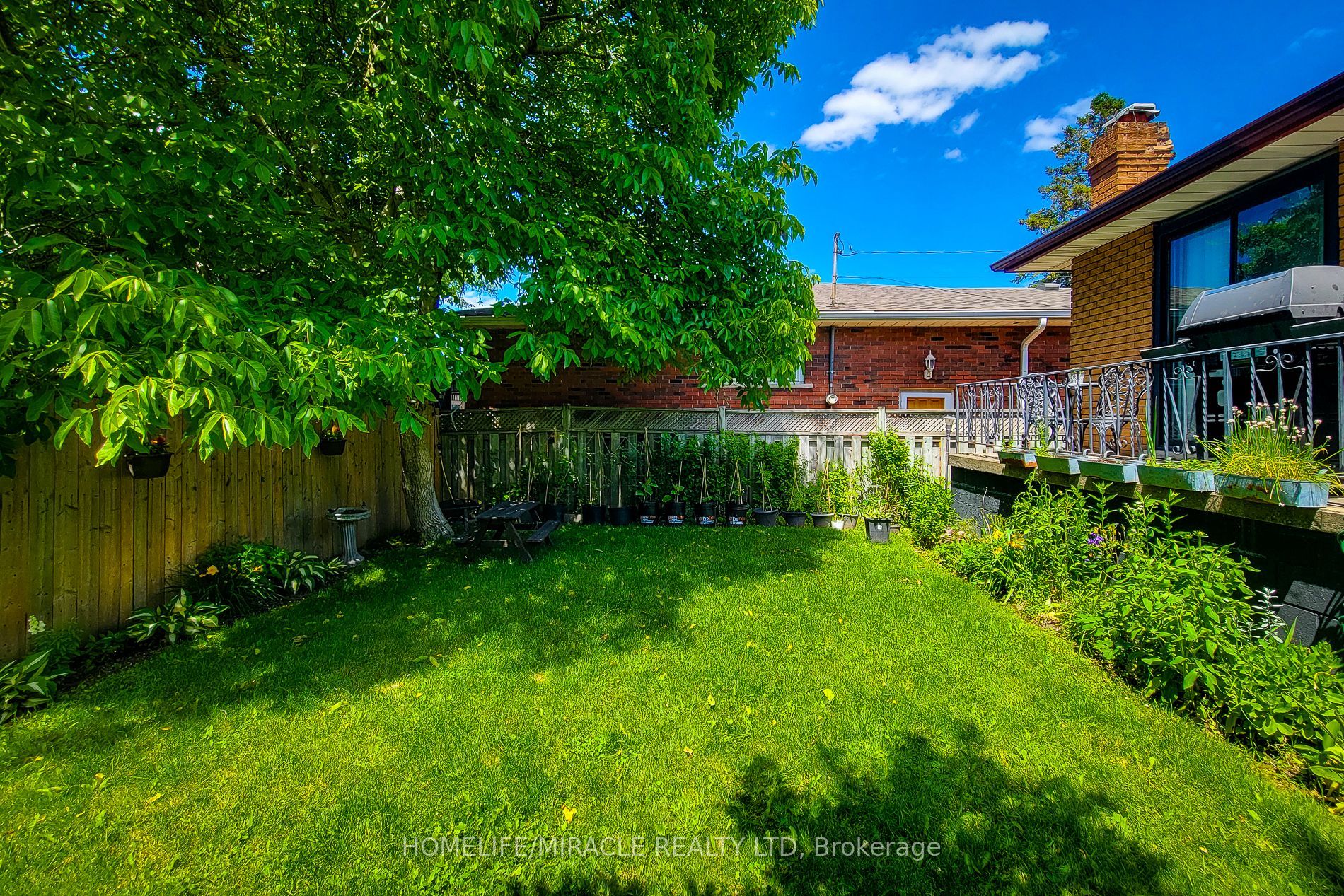 12 Maitland Avenue E Property Photo 9