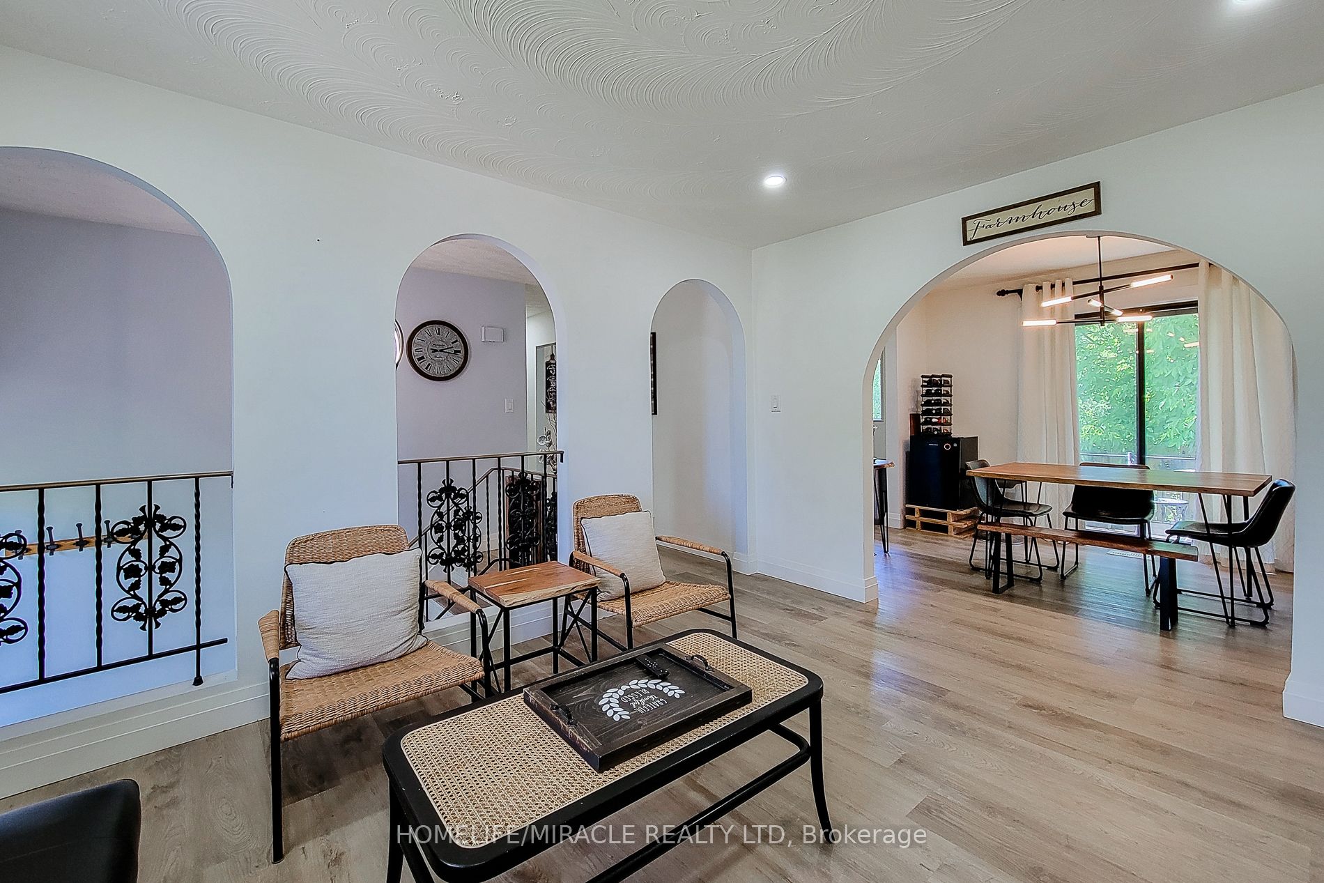 12 Maitland Avenue E Property Photo 15