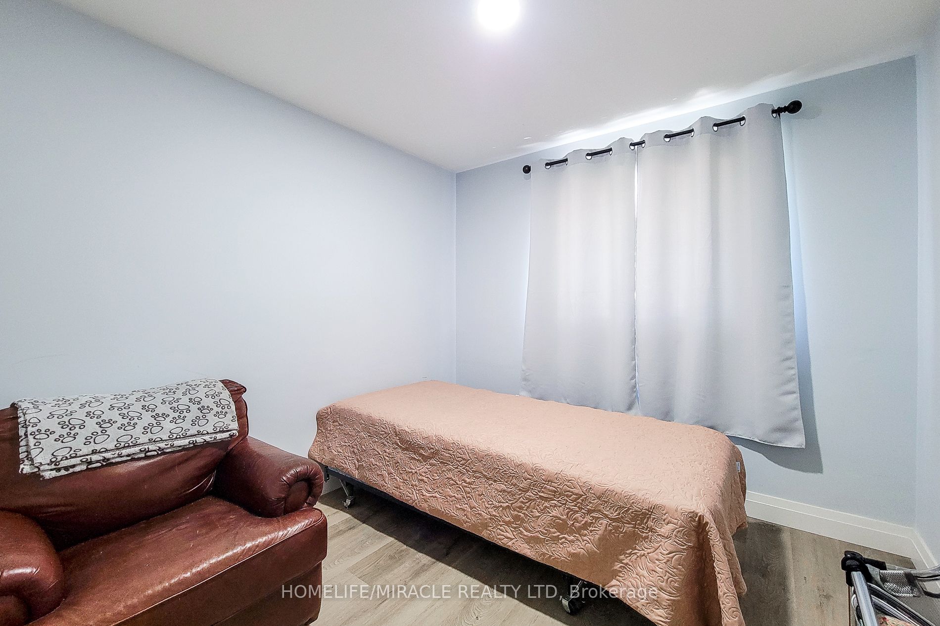 12 Maitland Avenue E Property Photo 29