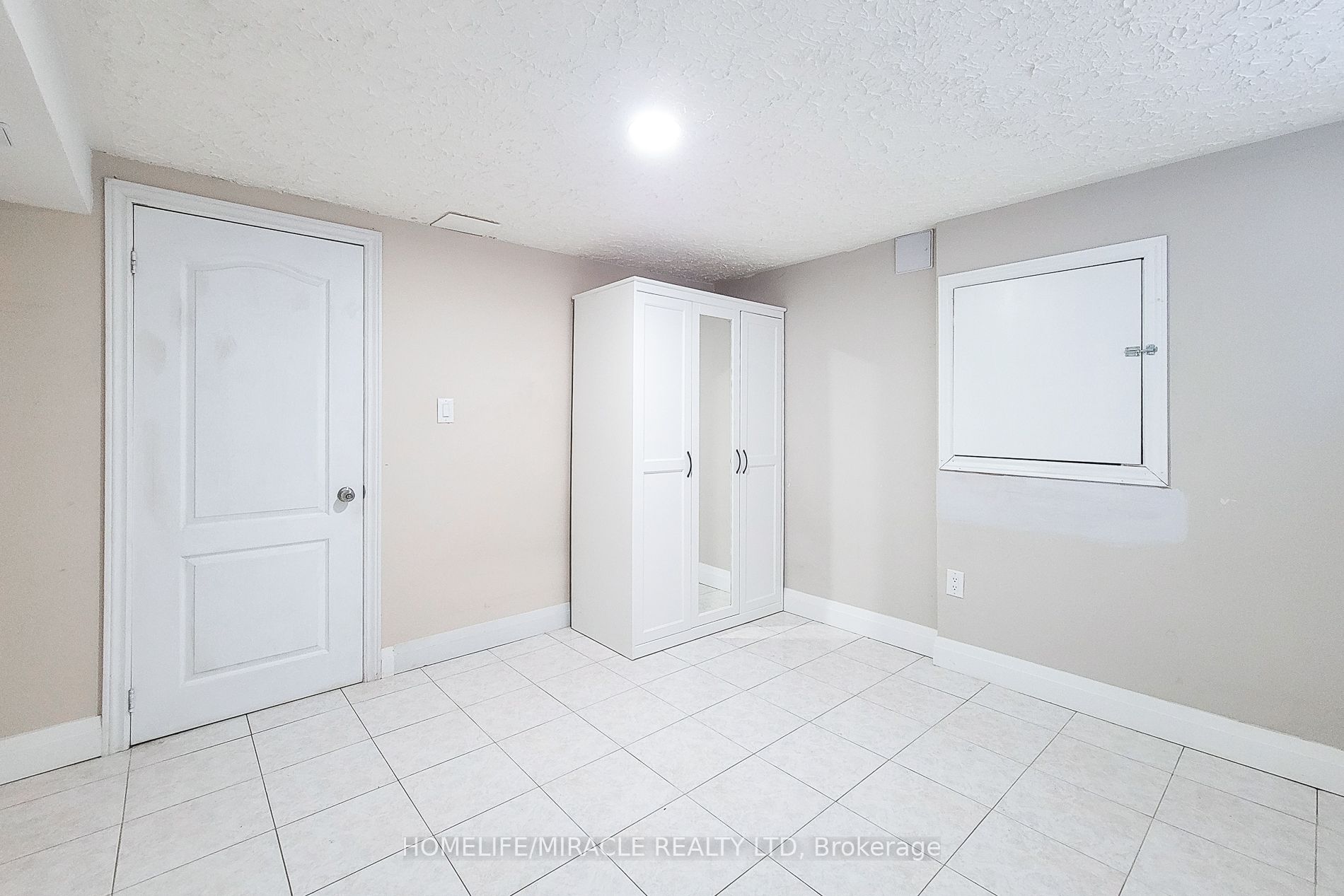 12 Maitland Avenue E Property Photo 42