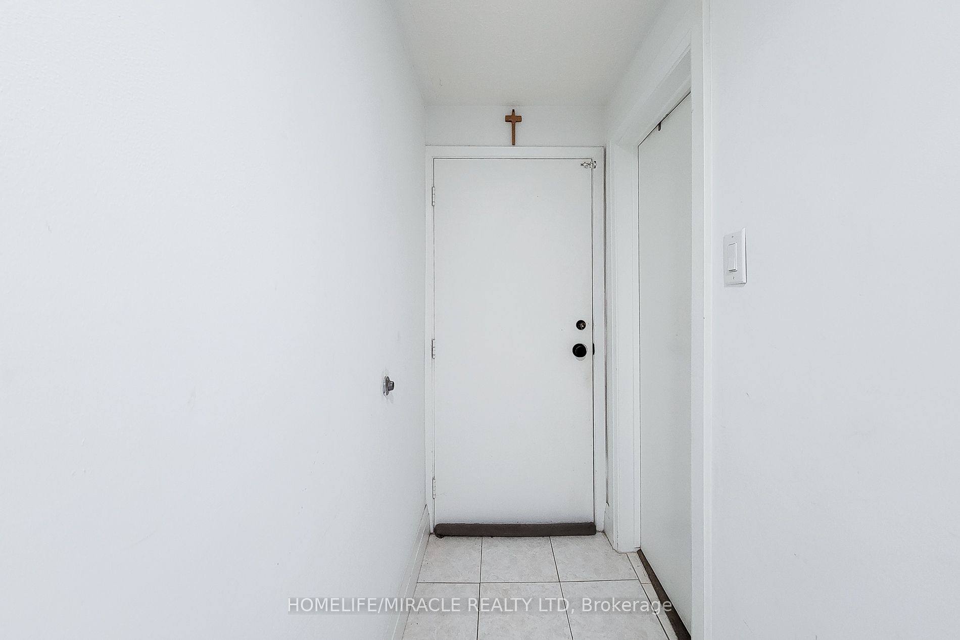 12 Maitland Avenue E Property Photo 49