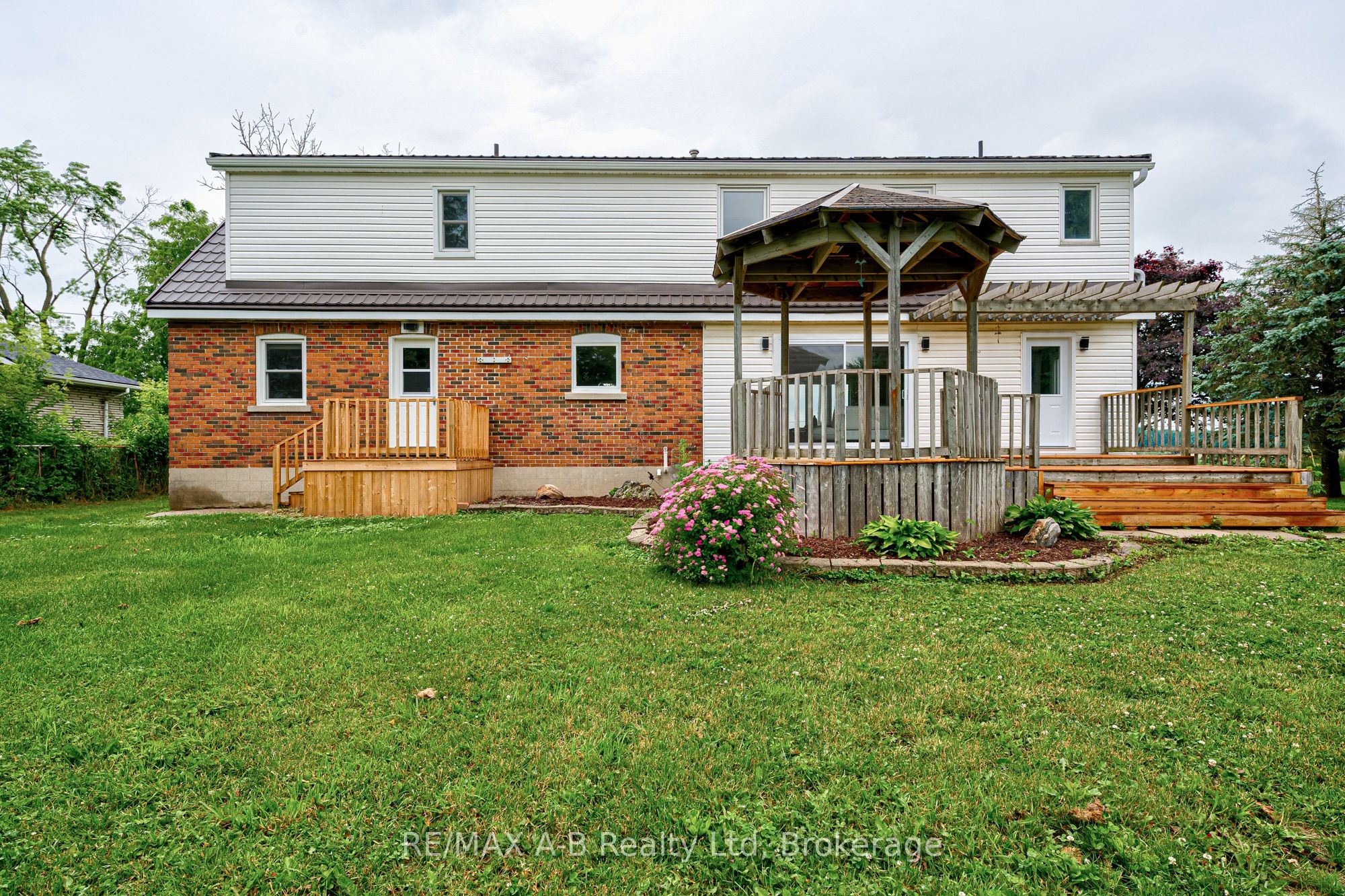 2927 Line 34 Line Property Photo 35