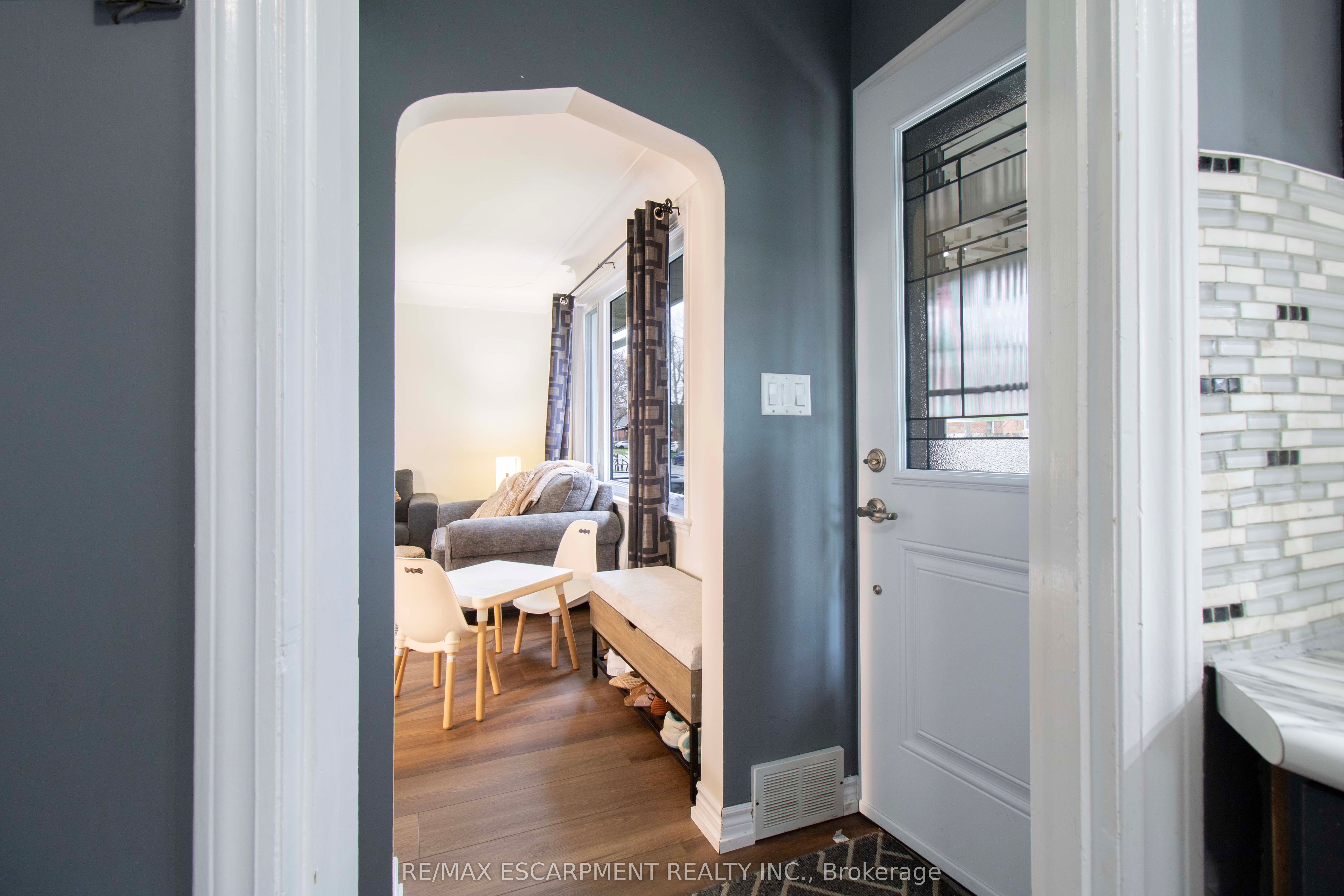 149 East 34th Street Property Photo 7