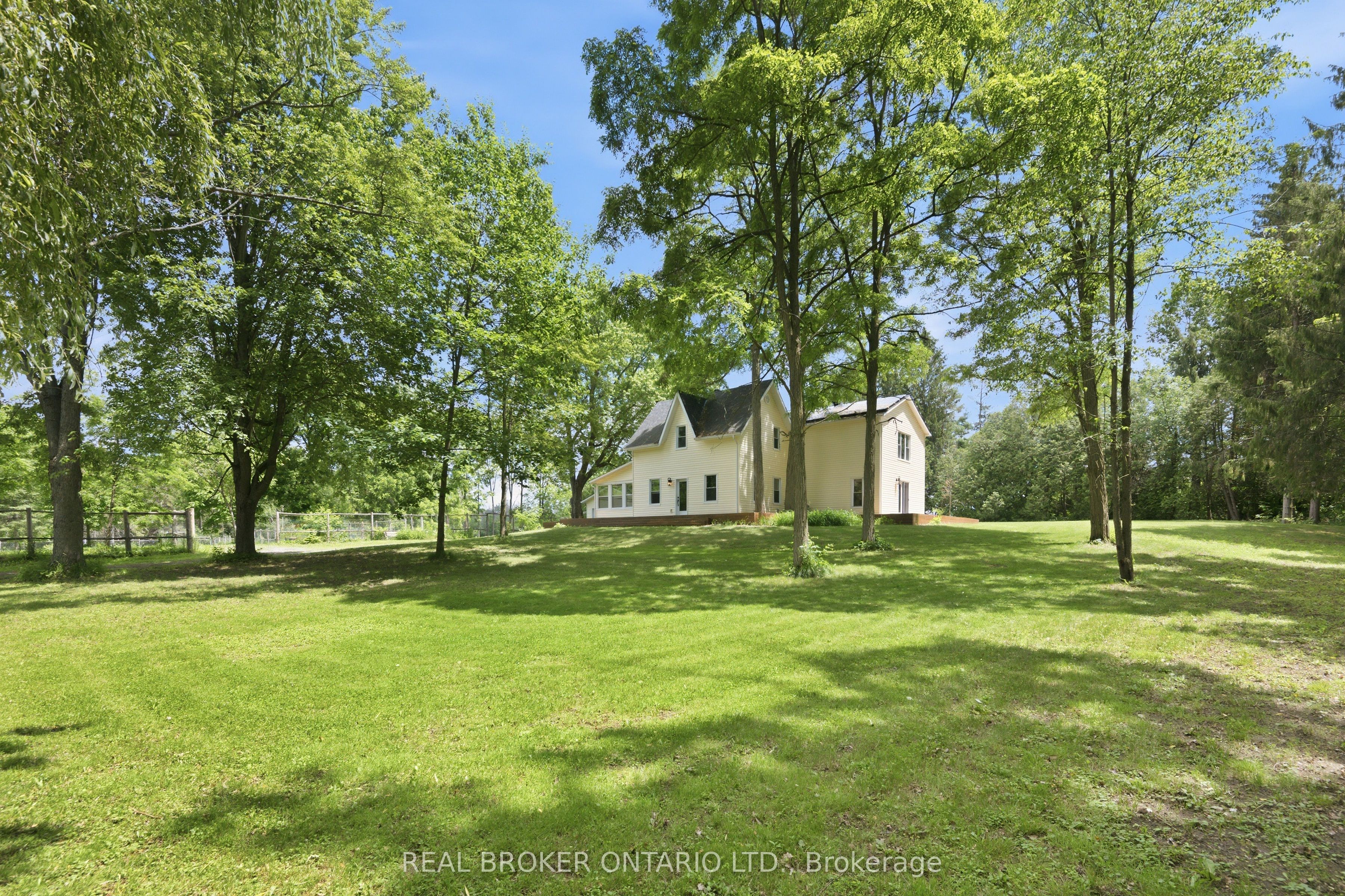 4184 Gordon Murdock Road Property Photo 2