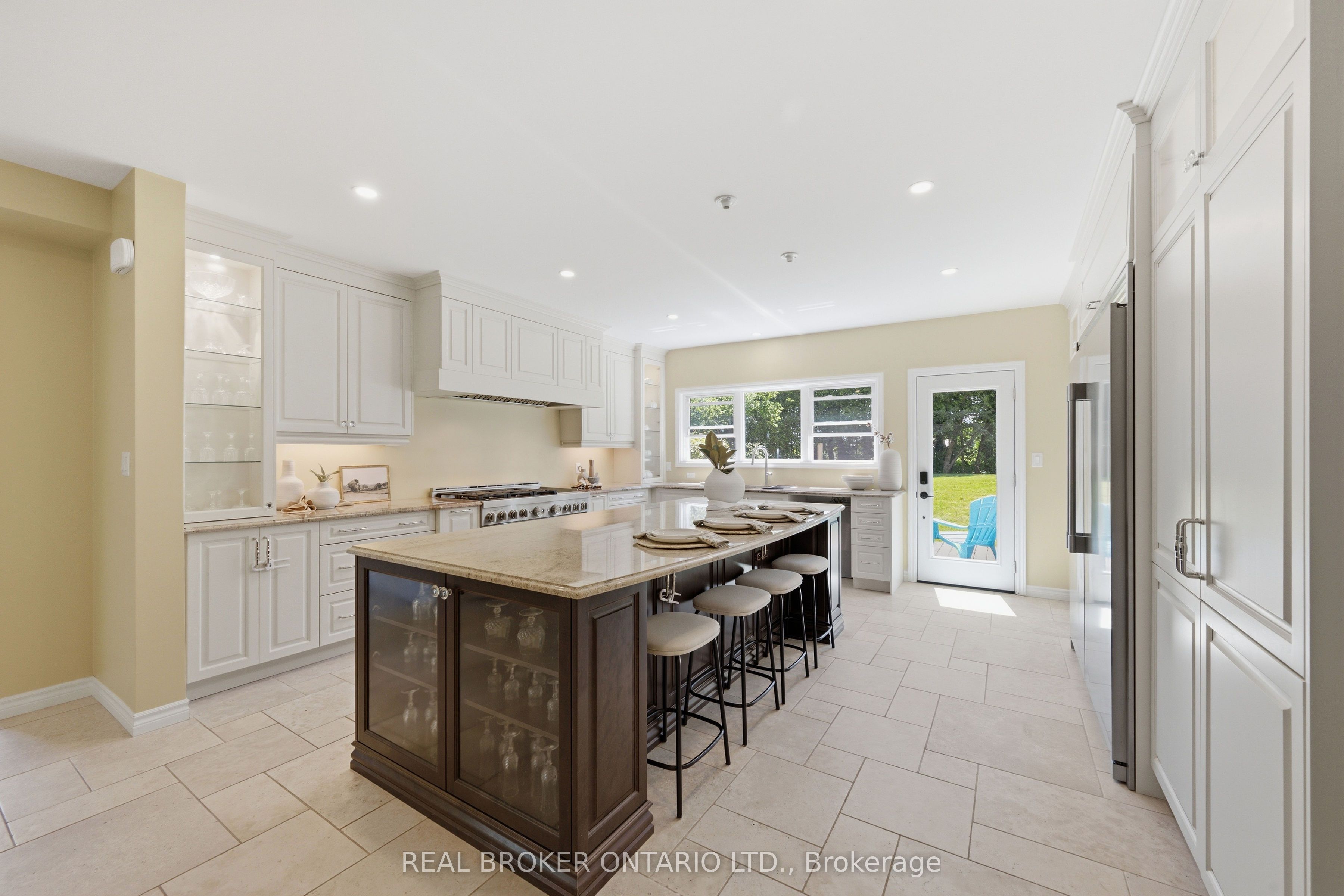 4184 Gordon Murdock Road Property Photo 8