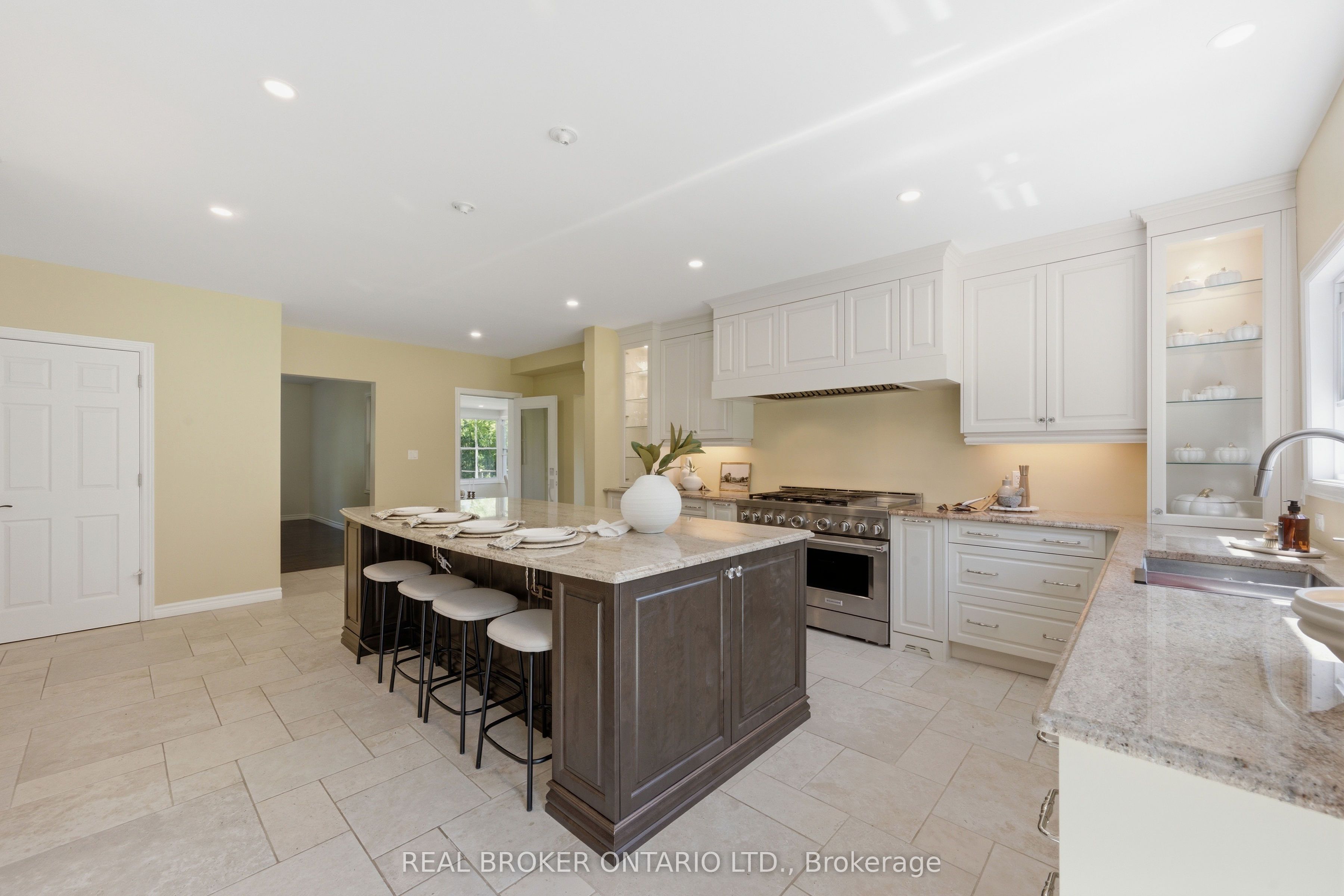 4184 Gordon Murdock Road Property Photo 9