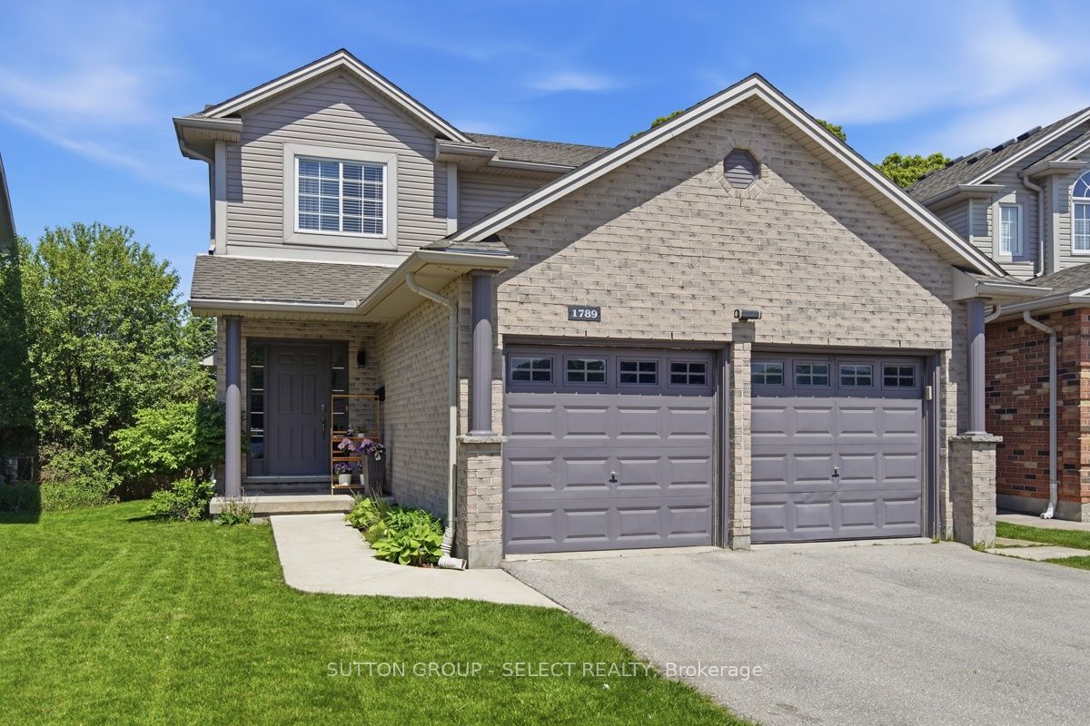 1789 Devos Drive Property Photo 1