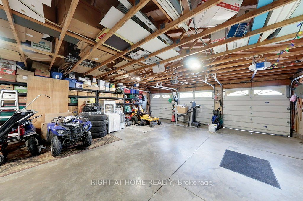 550 Queen Street E Property Photo 43