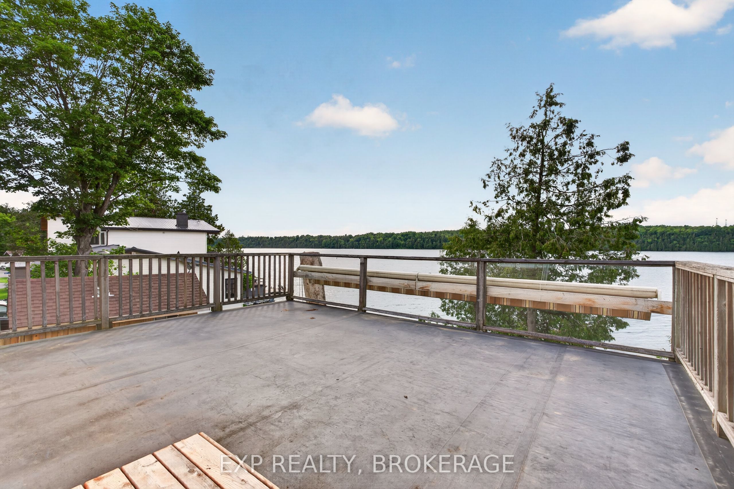 1048 Lark Lane Property Photo 25
