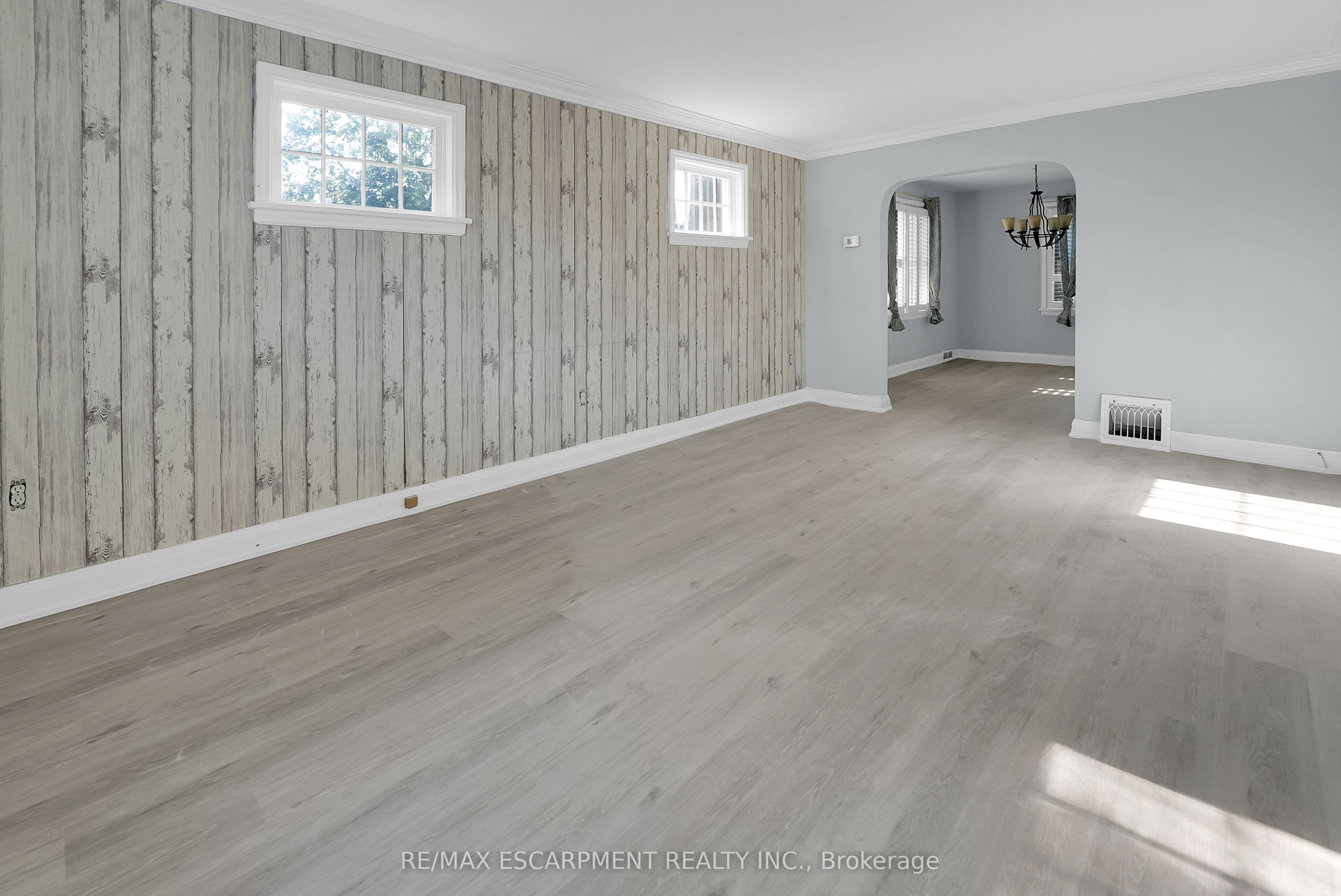 9 Arlington Avenue Property Photo 5