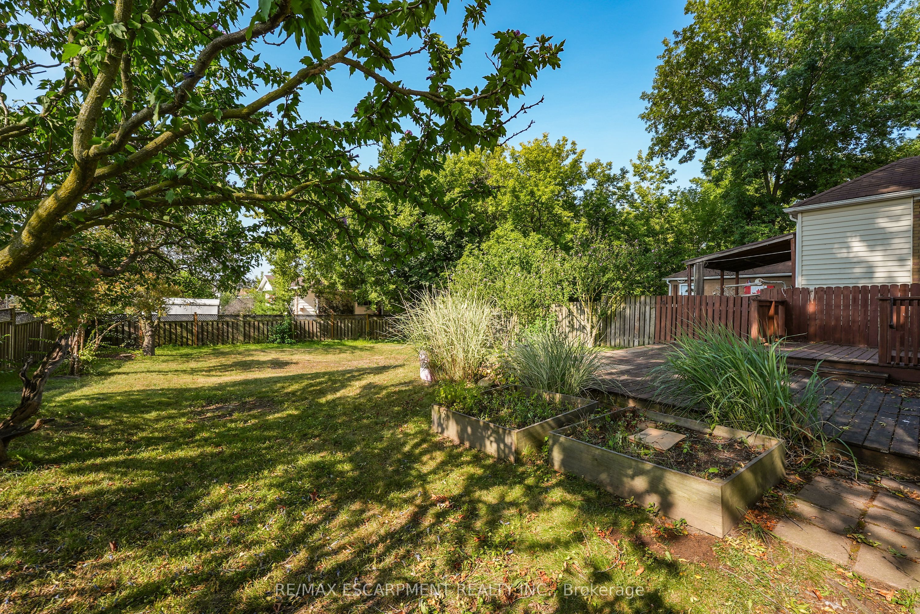 9 Arlington Avenue Property Photo 19