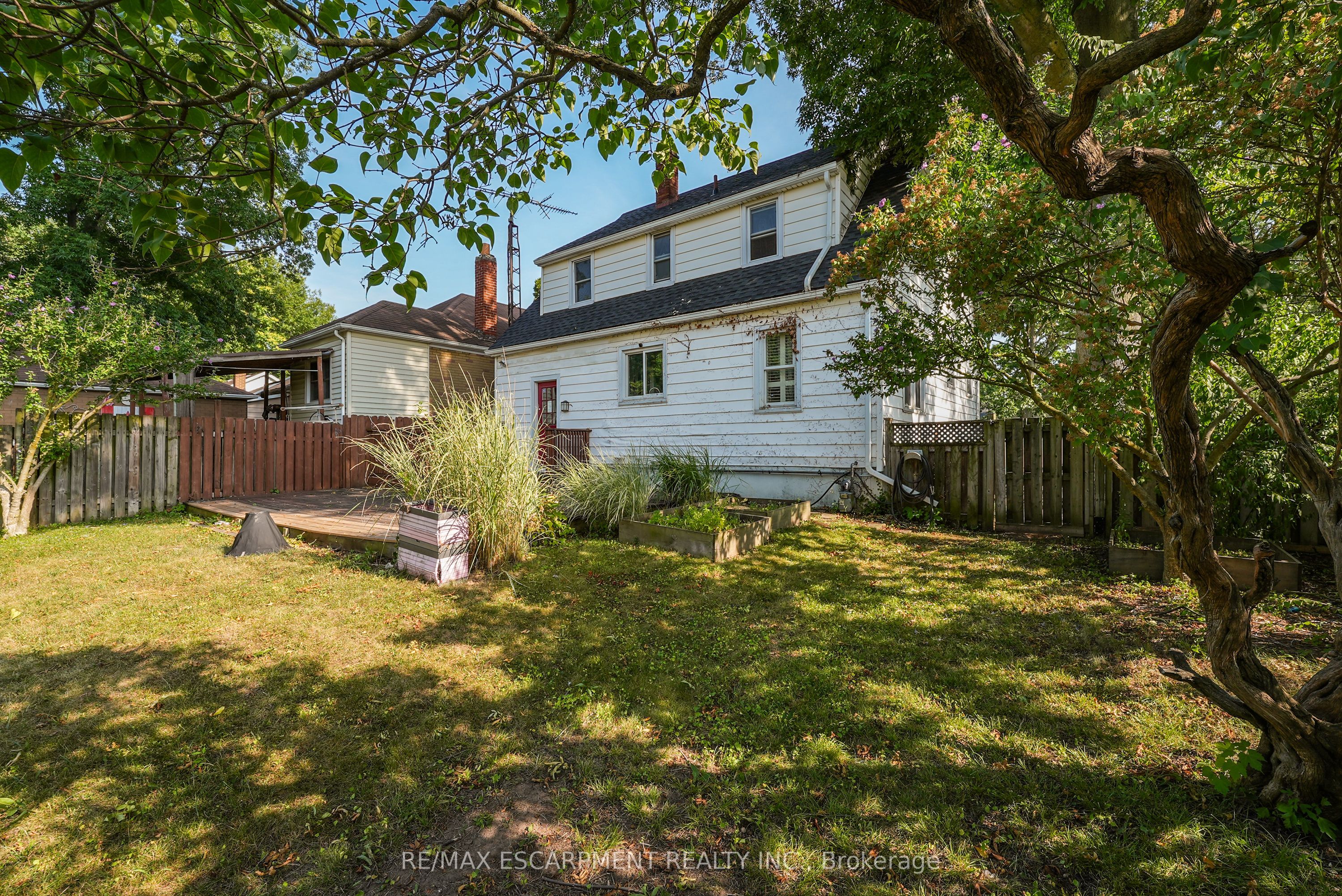 9 Arlington Avenue Property Photo 20