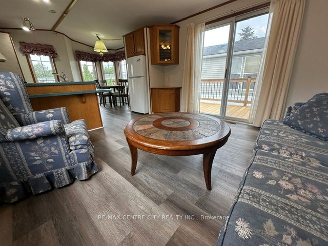 2189 Dundas Street 67 Property Photo 10