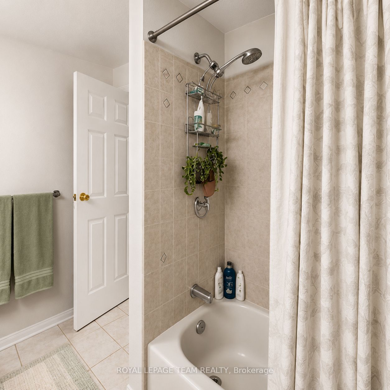 1108 Gablefield Private 20 Property Photo 13