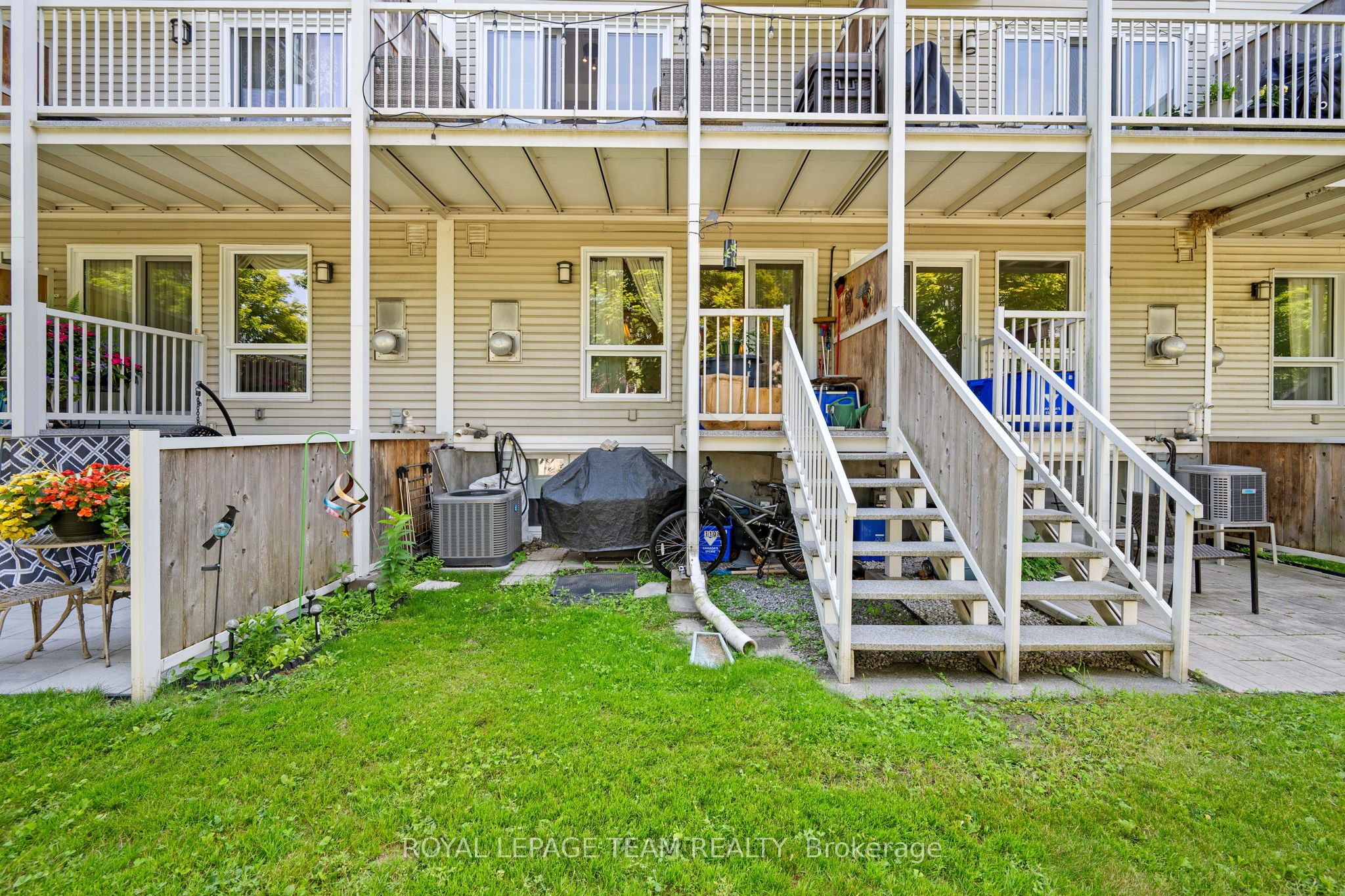 1108 Gablefield Private 20 Property Photo 17