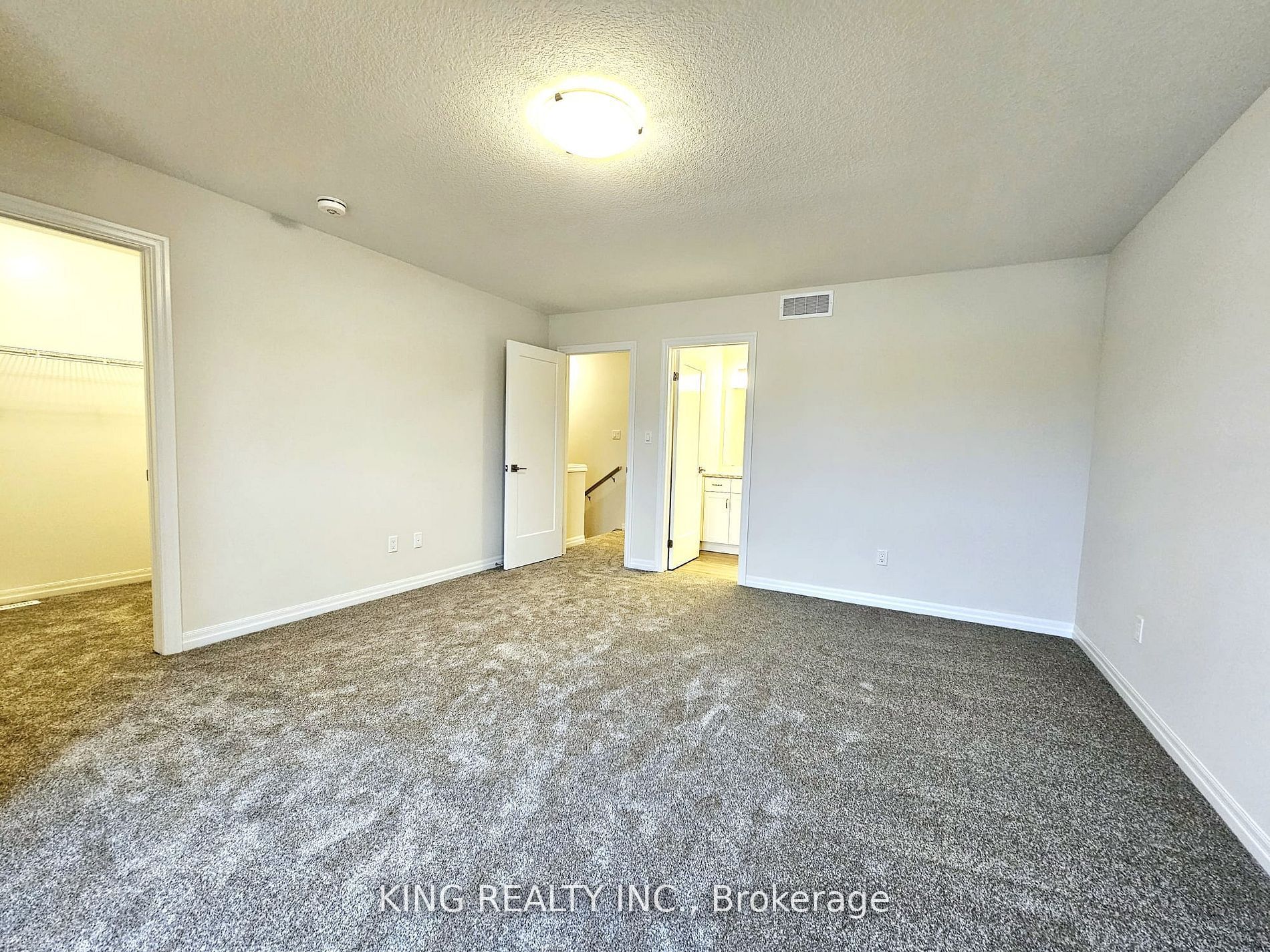 214 Renaissance Drive Property Photo 11