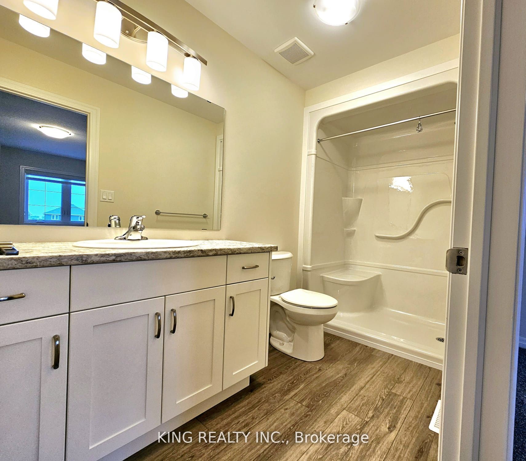 214 Renaissance Drive Property Photo 13
