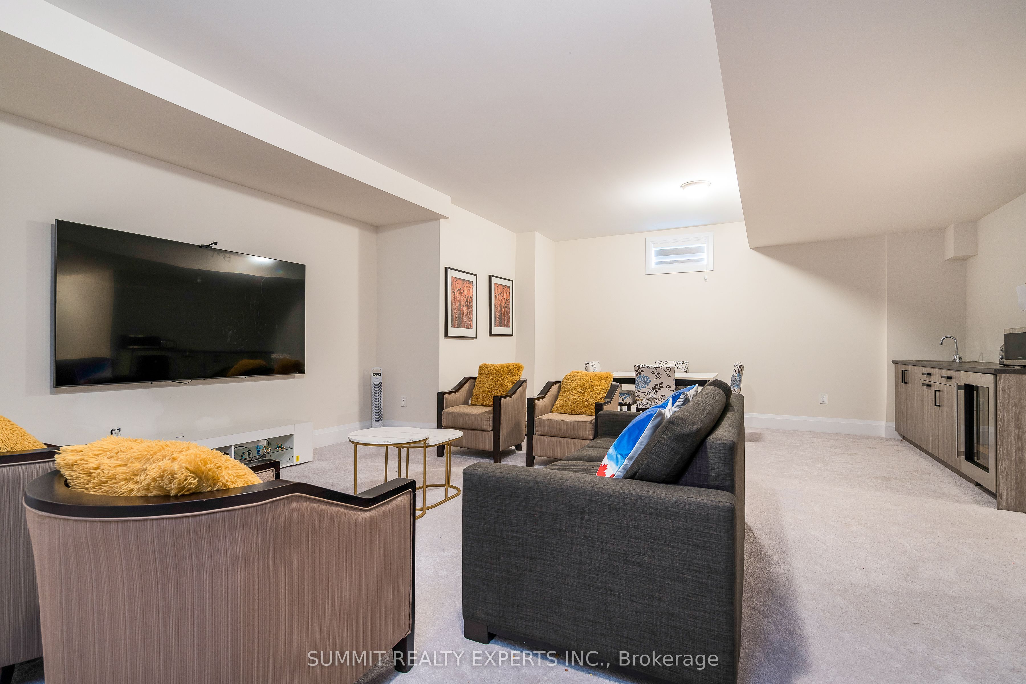141 Springside Crescent Property Photo 32
