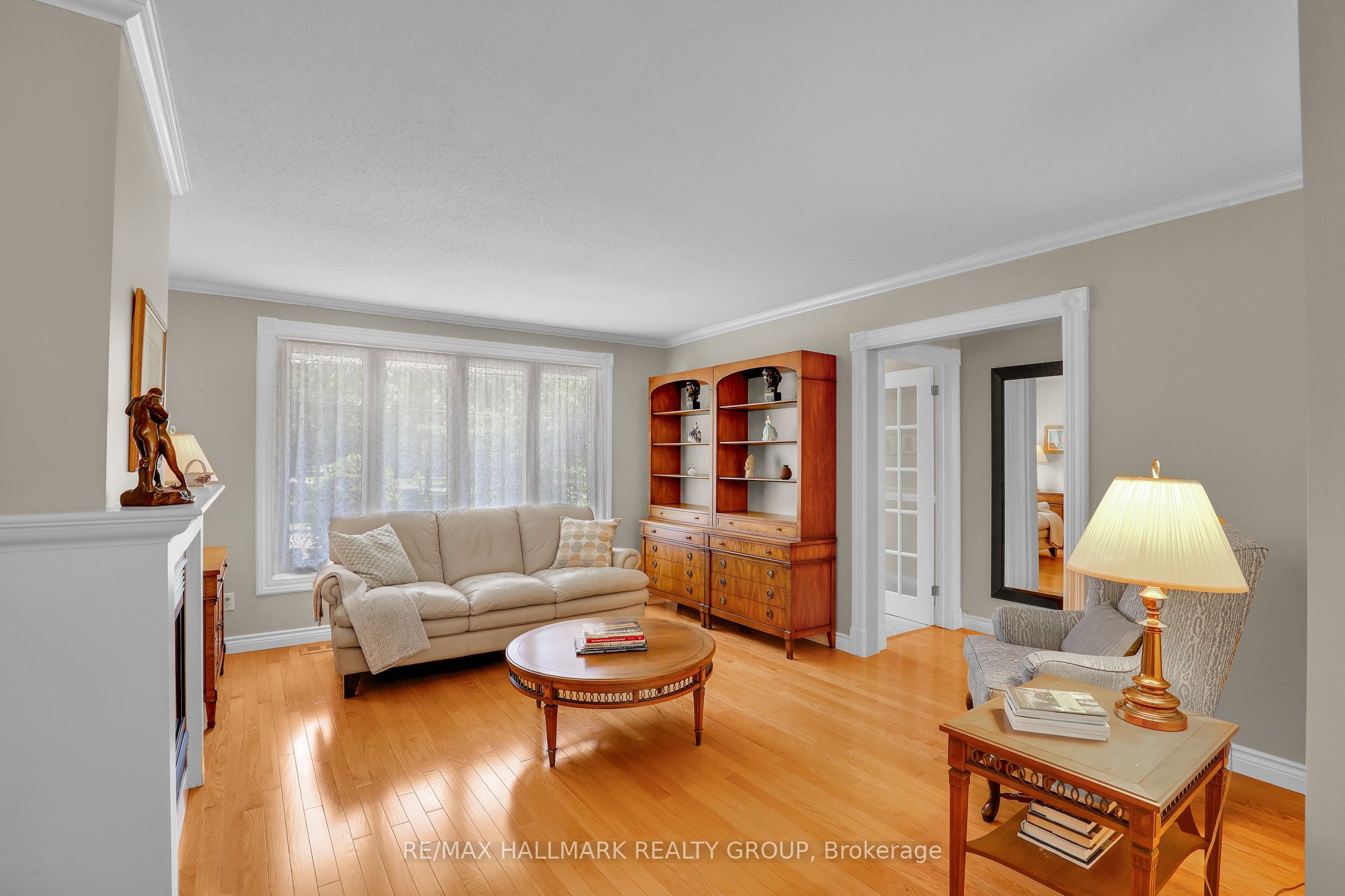 3242 Albion Road S Property Photo 14