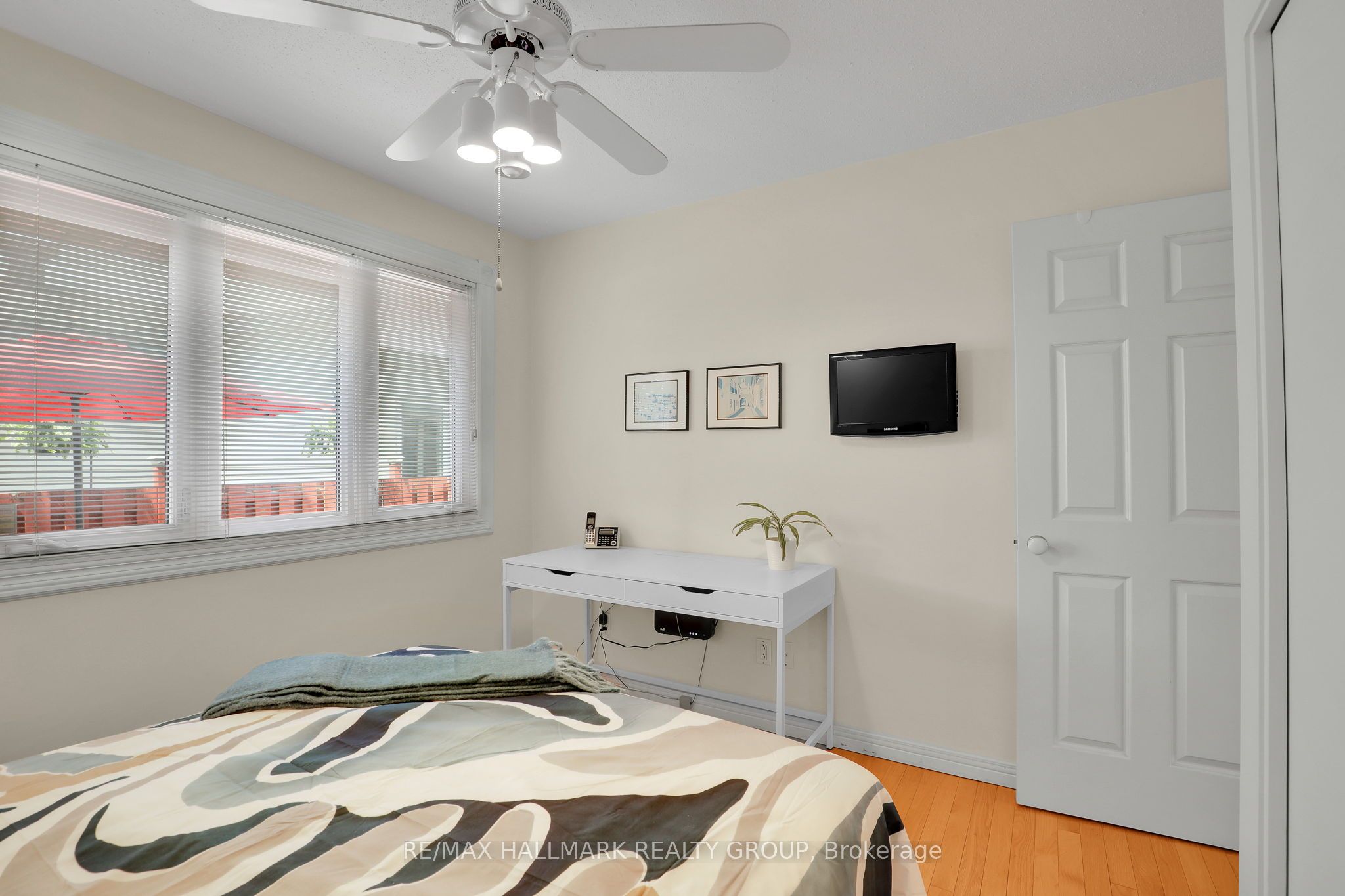 3242 Albion Road S Property Photo 29