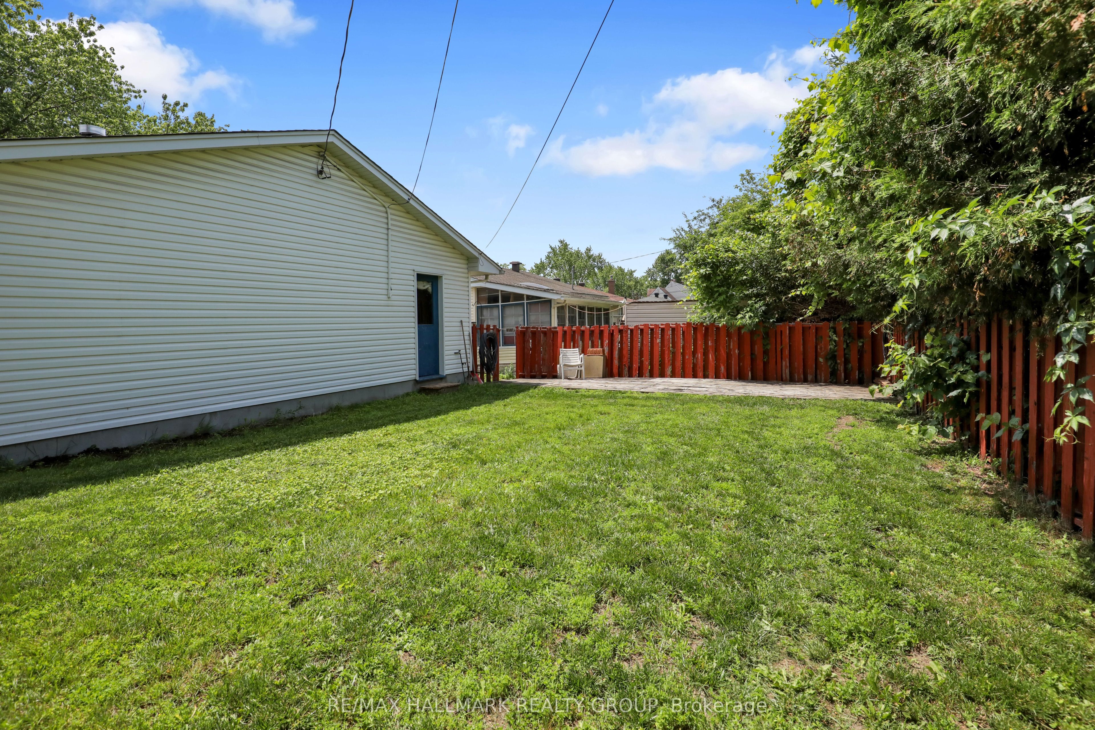 3242 Albion Road S Property Photo 37