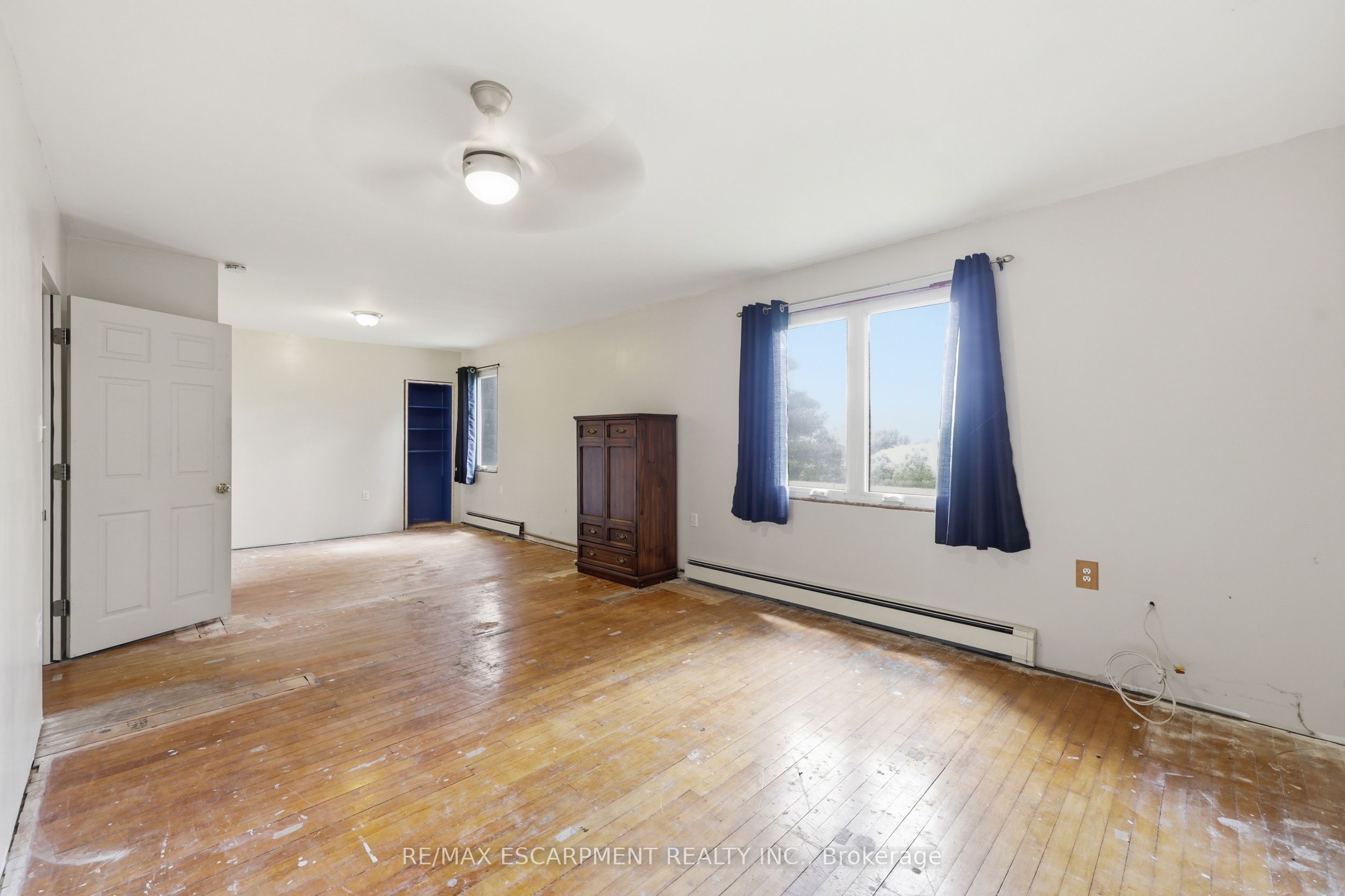 8404 Chippewa Road Property Photo 25
