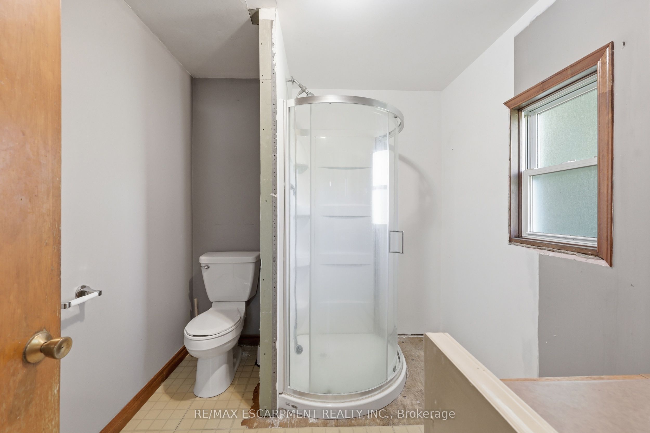 8404 Chippewa Road Property Photo 31