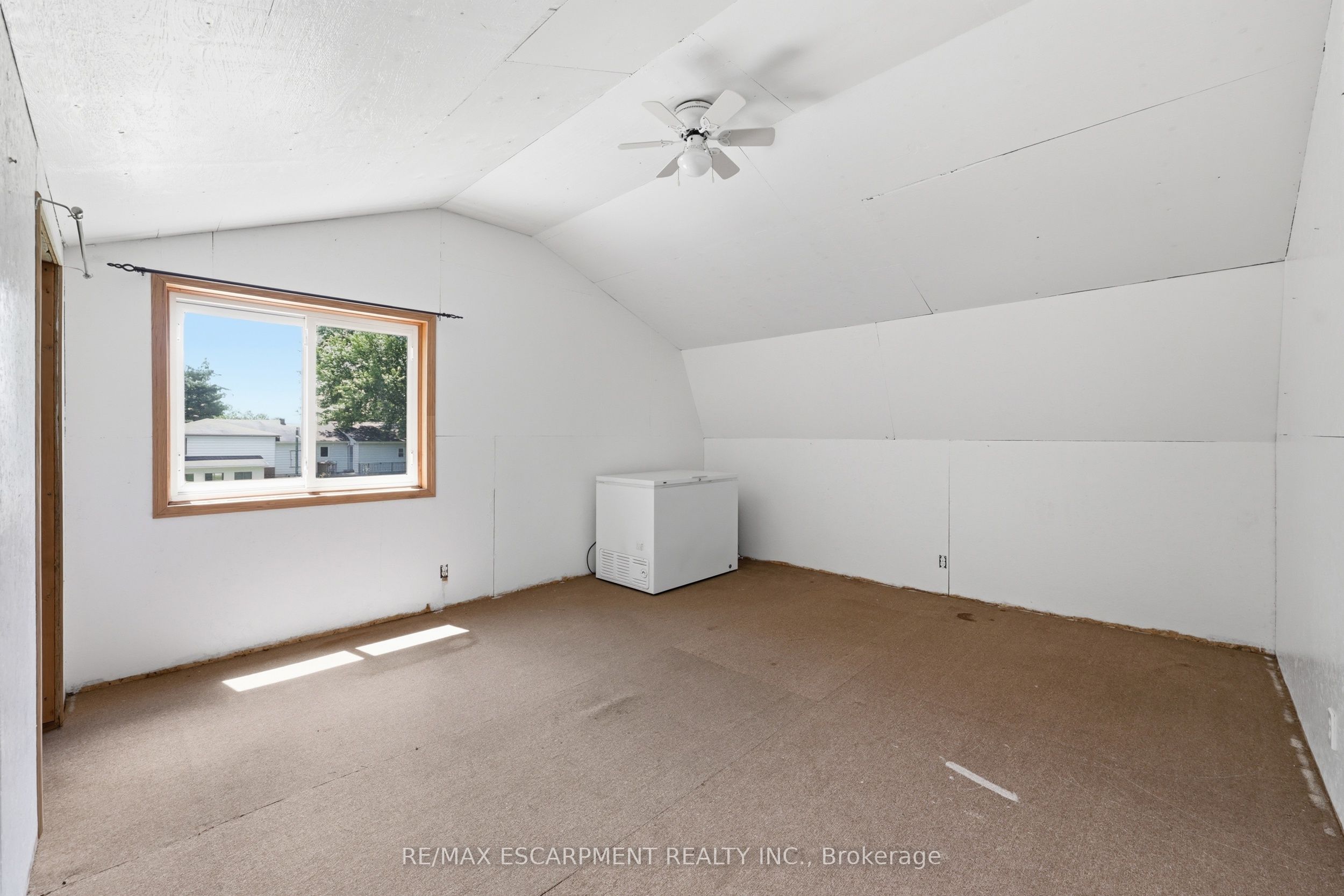 8404 Chippewa Road Property Photo 45