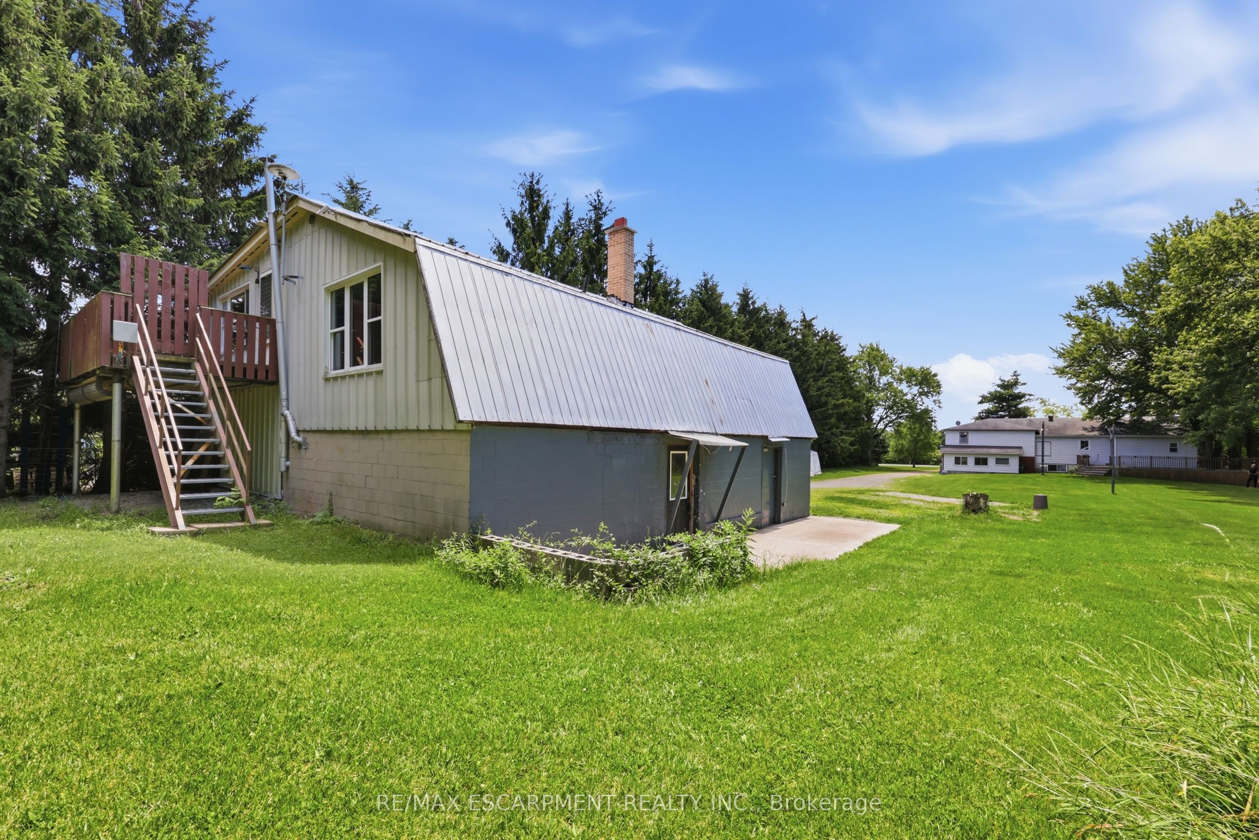 8404 Chippewa Road Property Photo 49