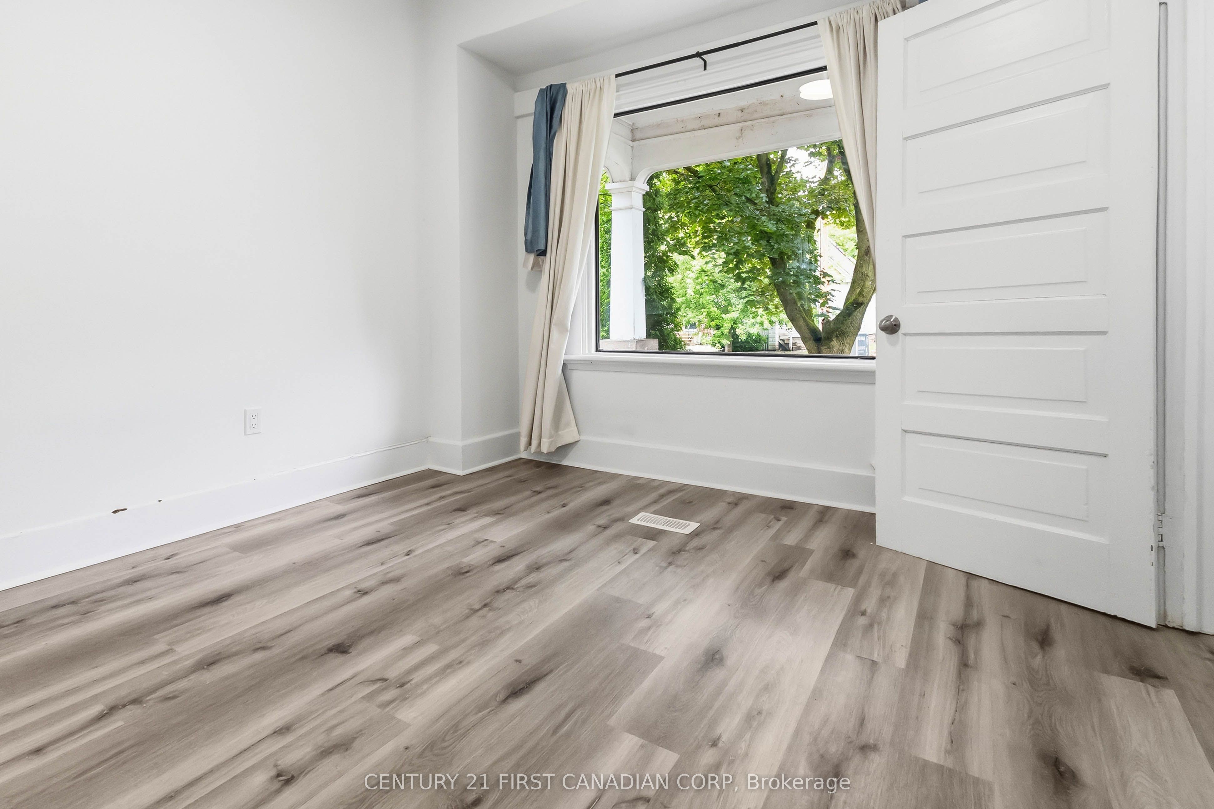 215 Bernard Avenue Property Photo 6