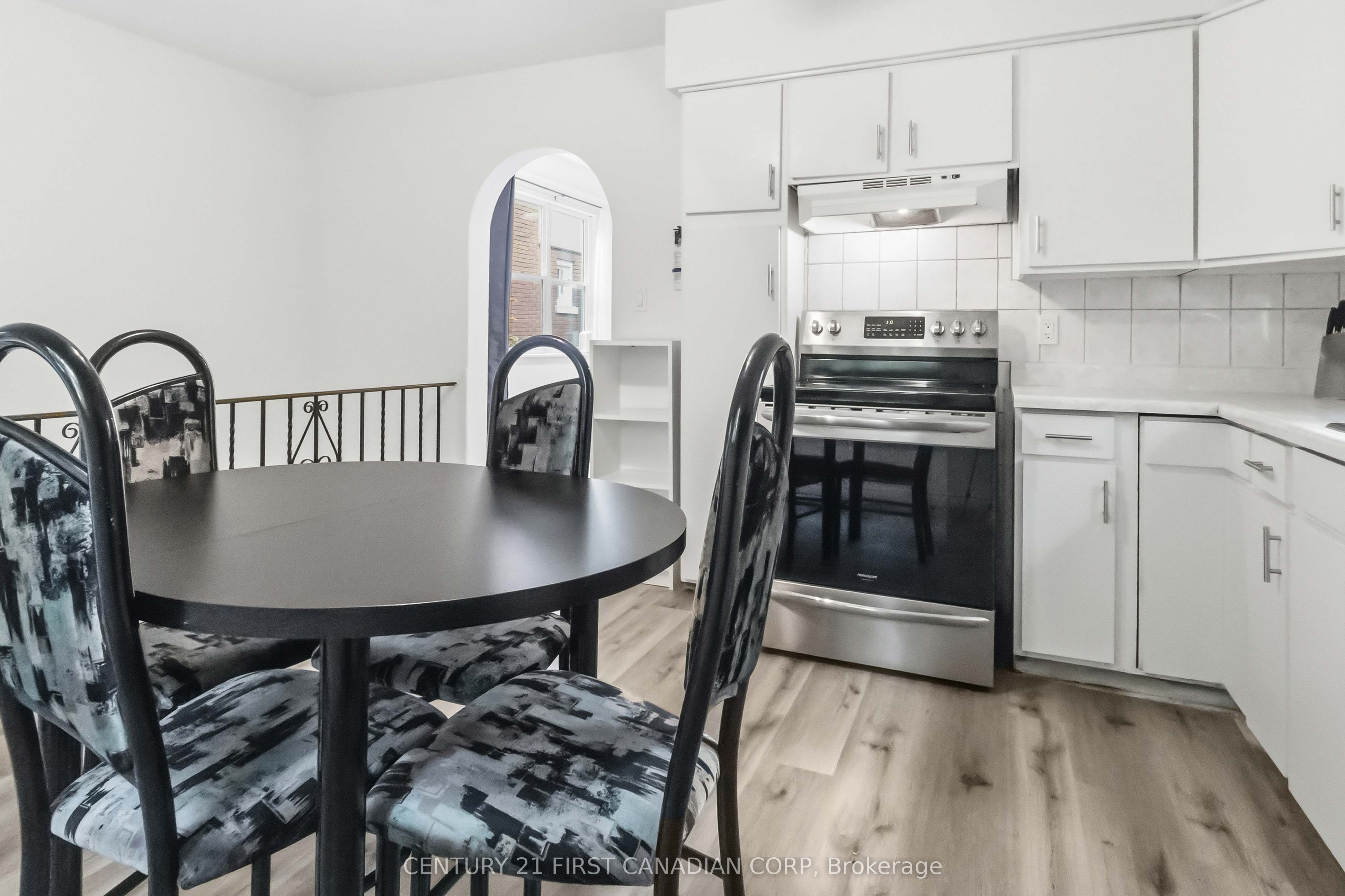 215 Bernard Avenue Property Photo 11