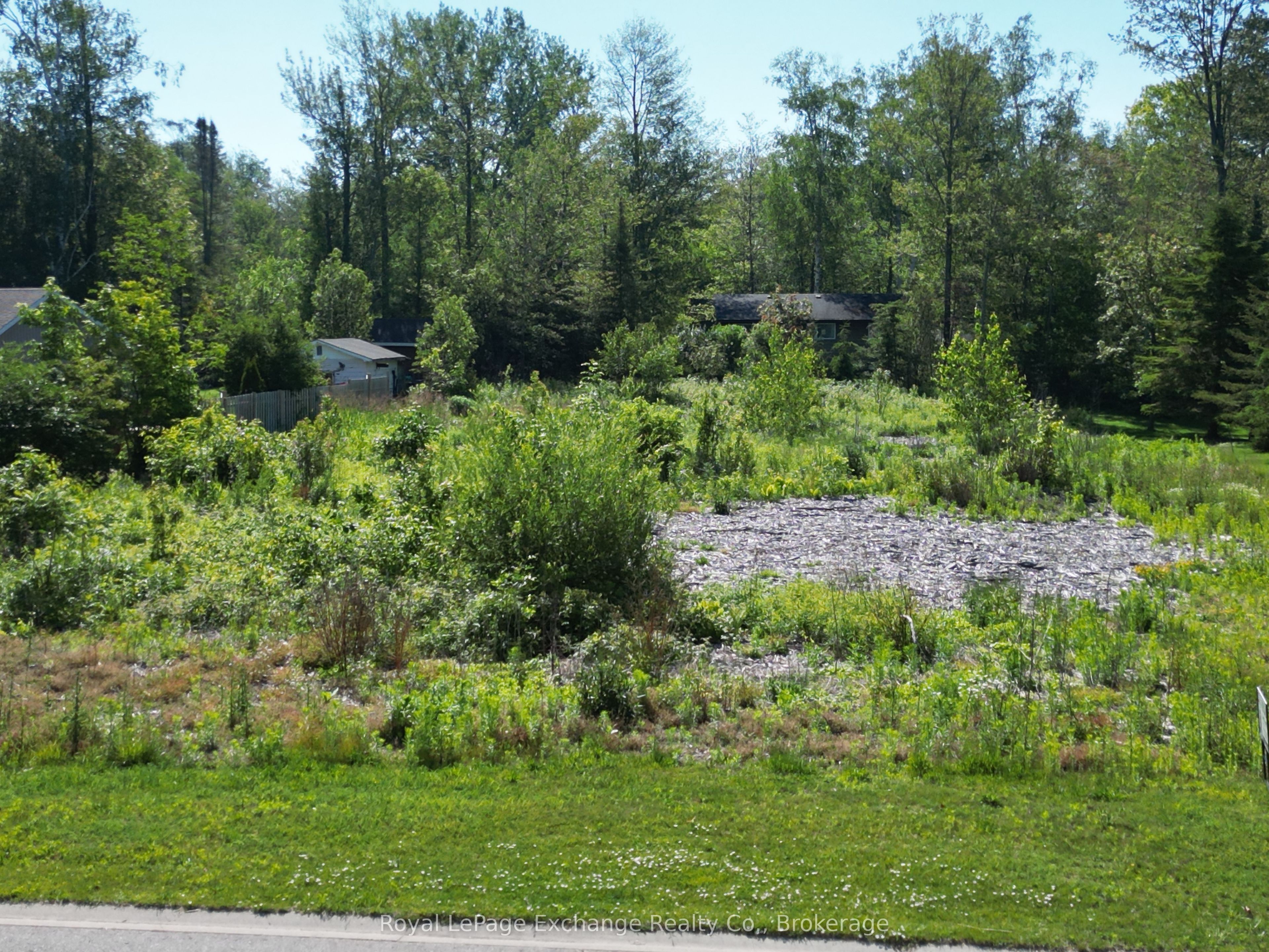 284 Huron Road Property Photo 2