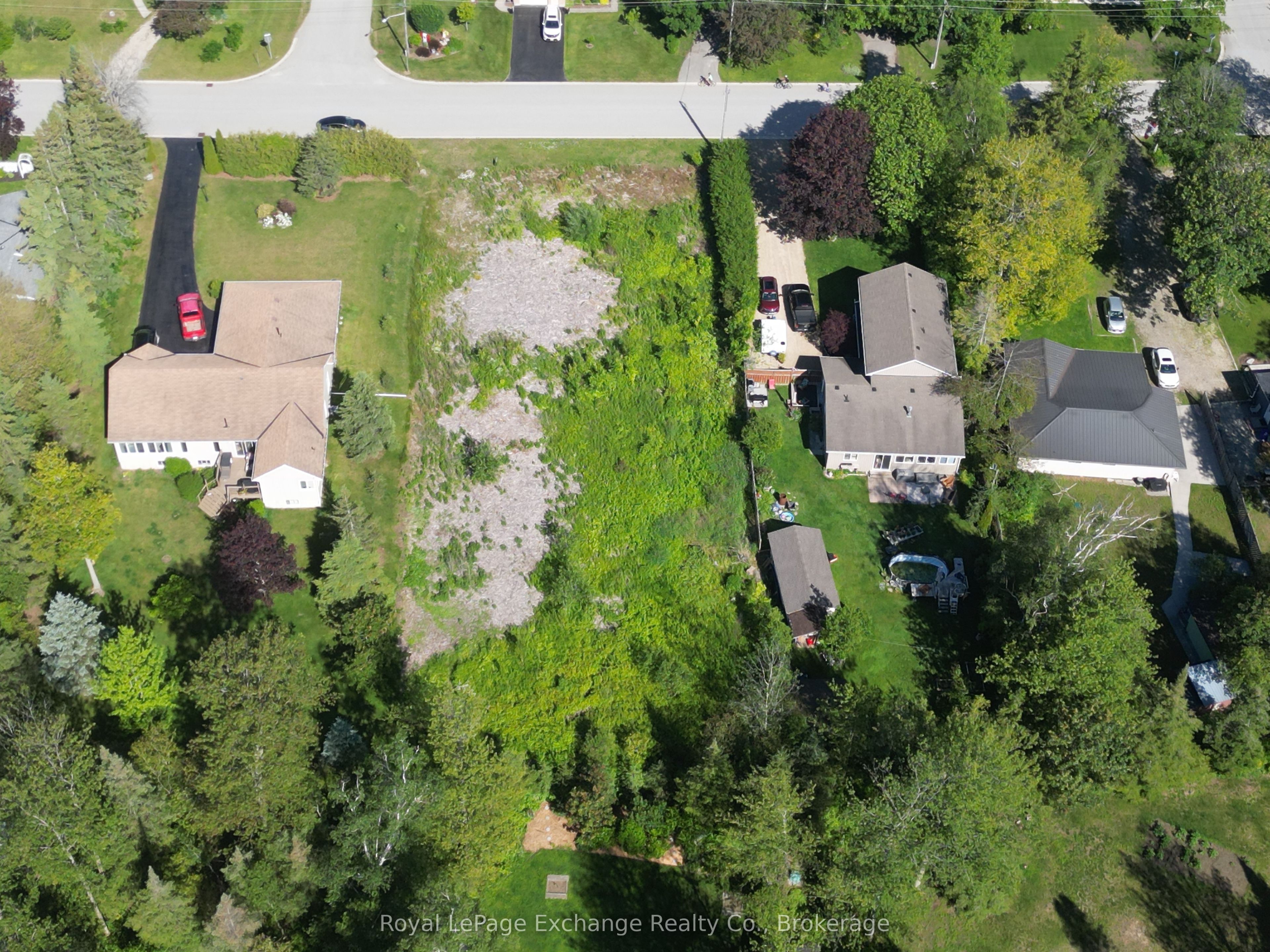 284 Huron Road Property Photo 5