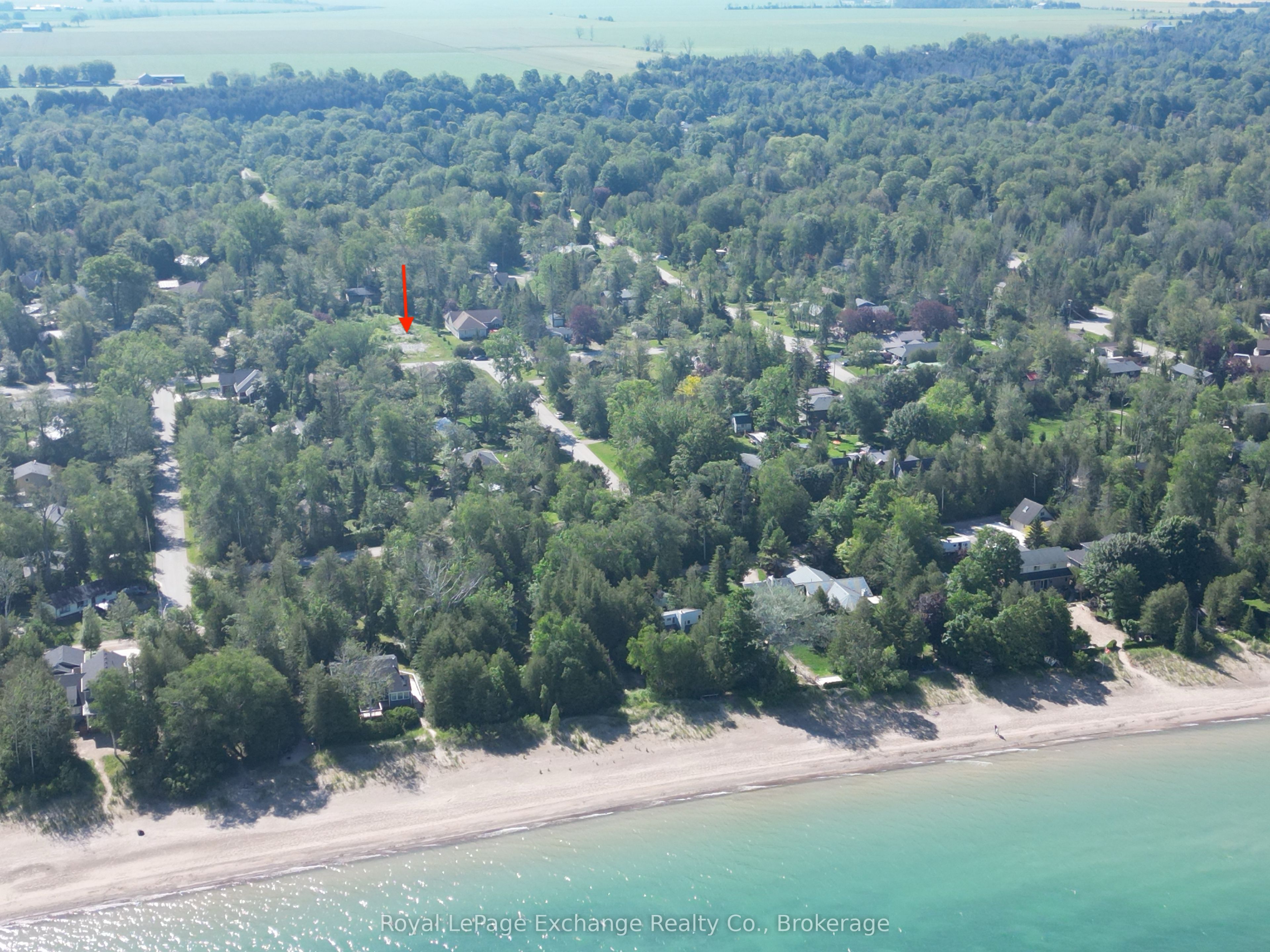 284 Huron Road Property Photo 12