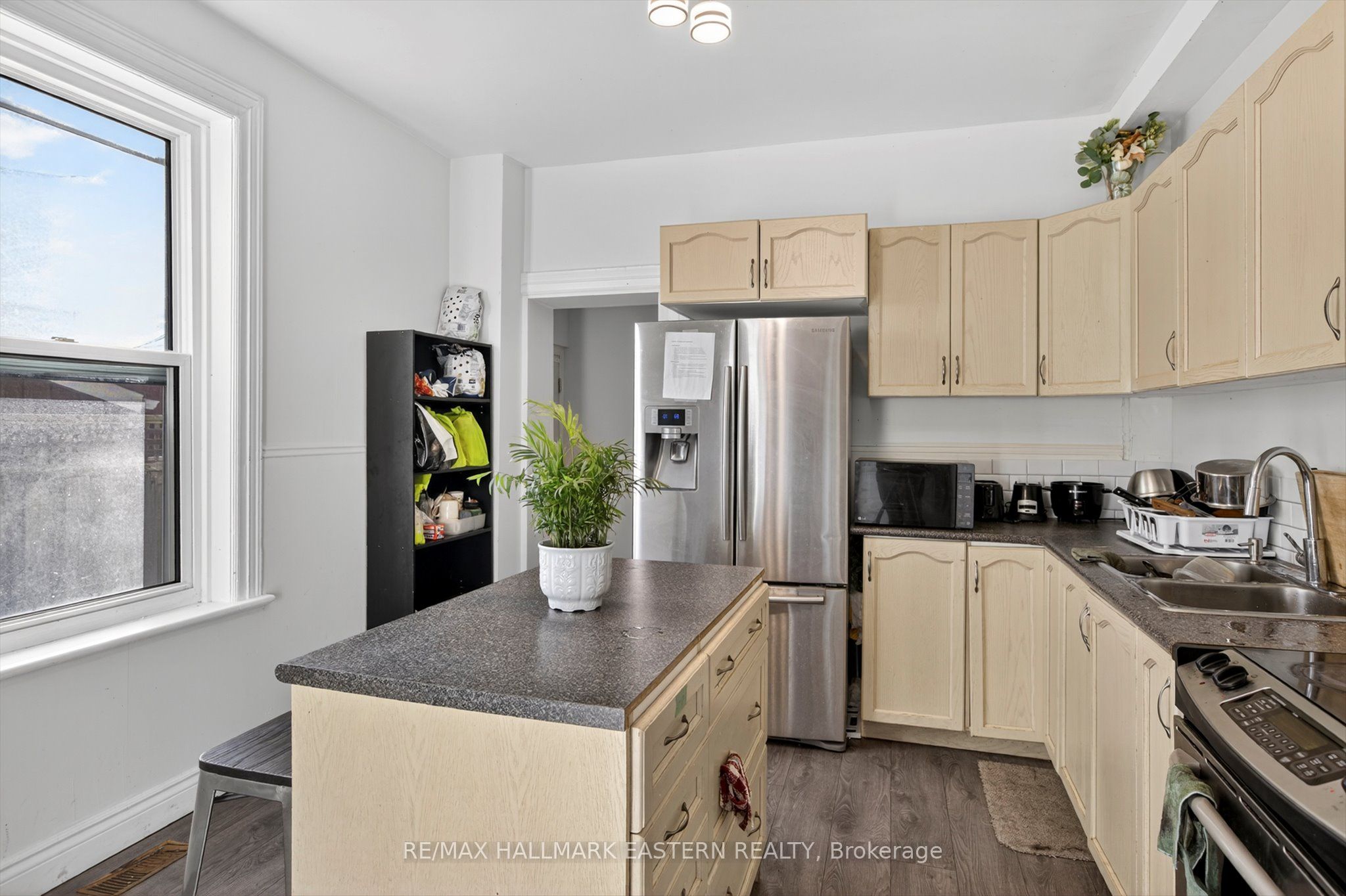 271 Thomas Street Property Photo 13