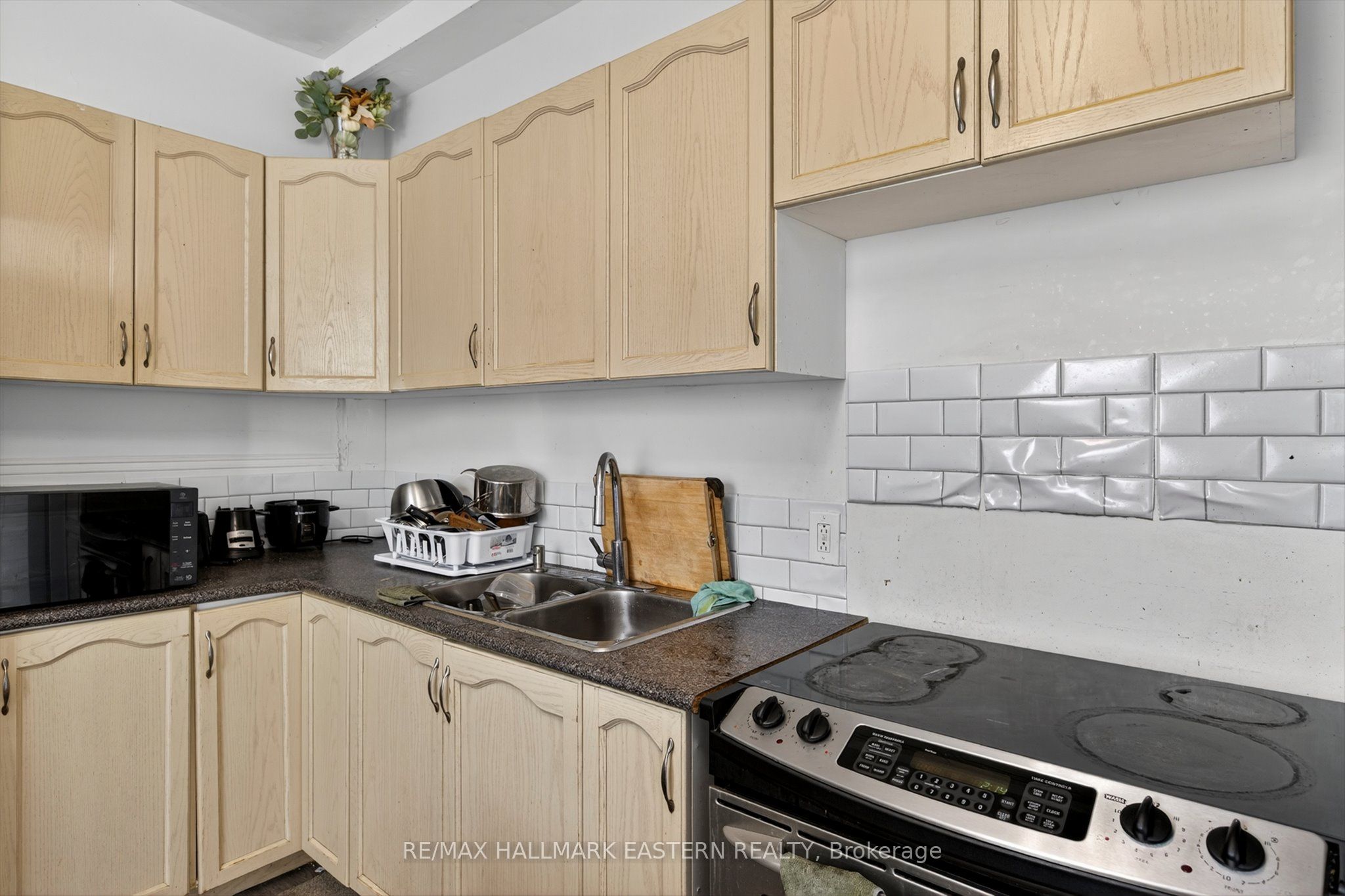 271 Thomas Street Property Photo 14